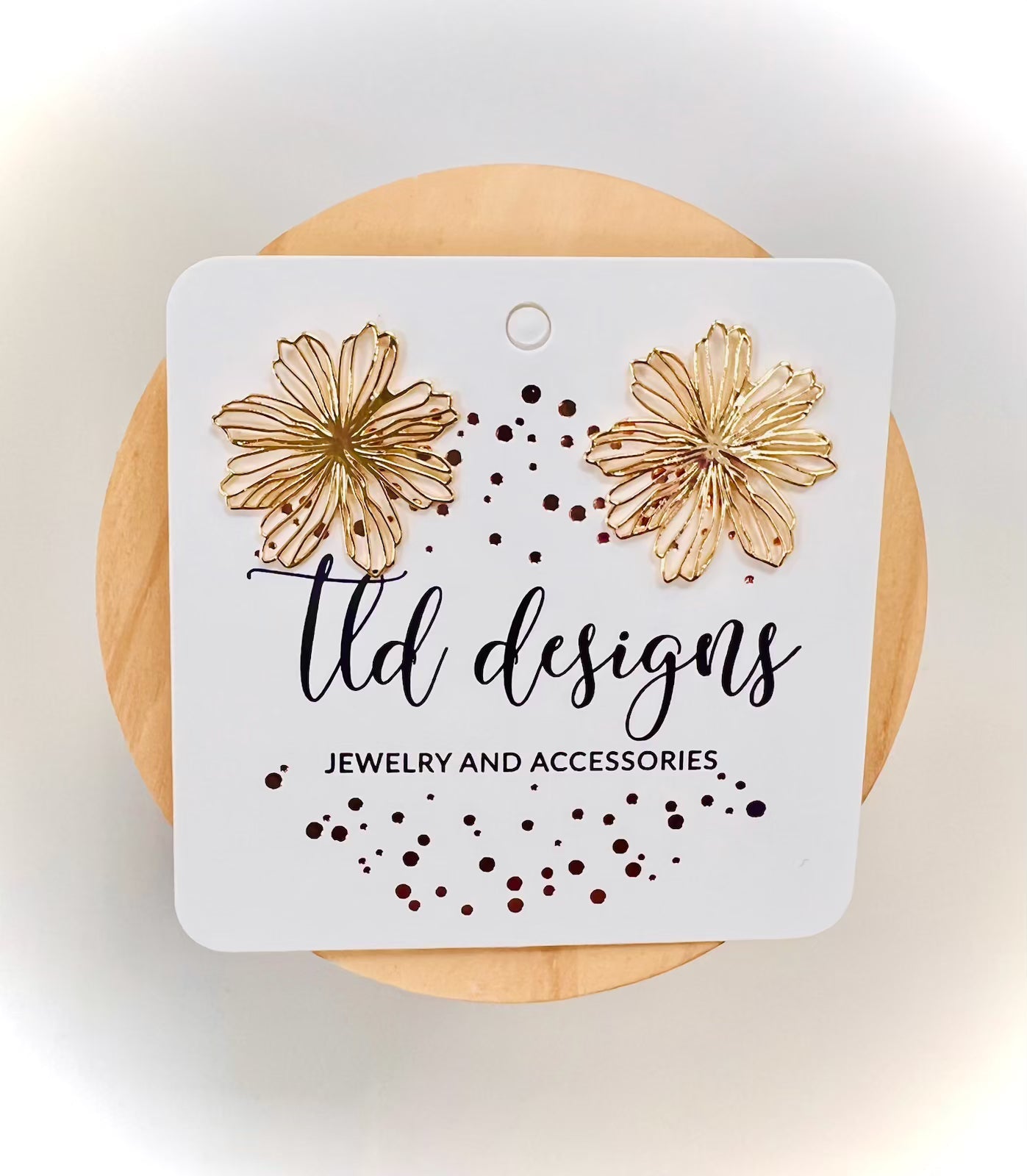 Gold vignette - Charming Charlie