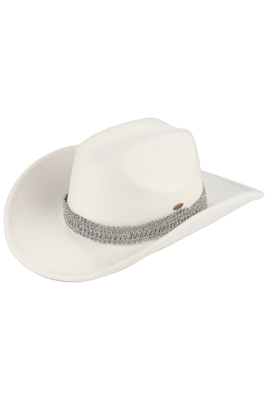 Ivory C.C Stone Glitter Band Vegan Cowboy Hat is perfect for adding some sparkle to your western look. Made with vegan materials, it is both stylish and cruelty-free. The glitter band adds a touch of glam to the traditional cowboy hat design. Make a statement with this 100% vegan accessory.