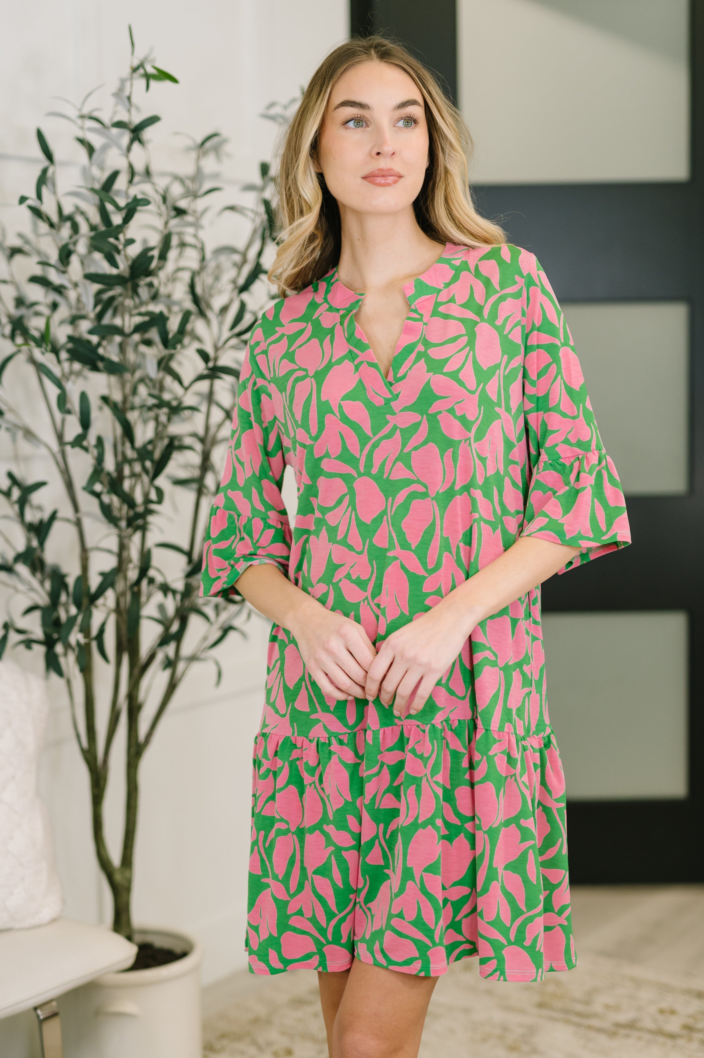 Lizzy Sunday Dress in Emerald Abstract Floral- 7/20/2026 - Charming Charlie