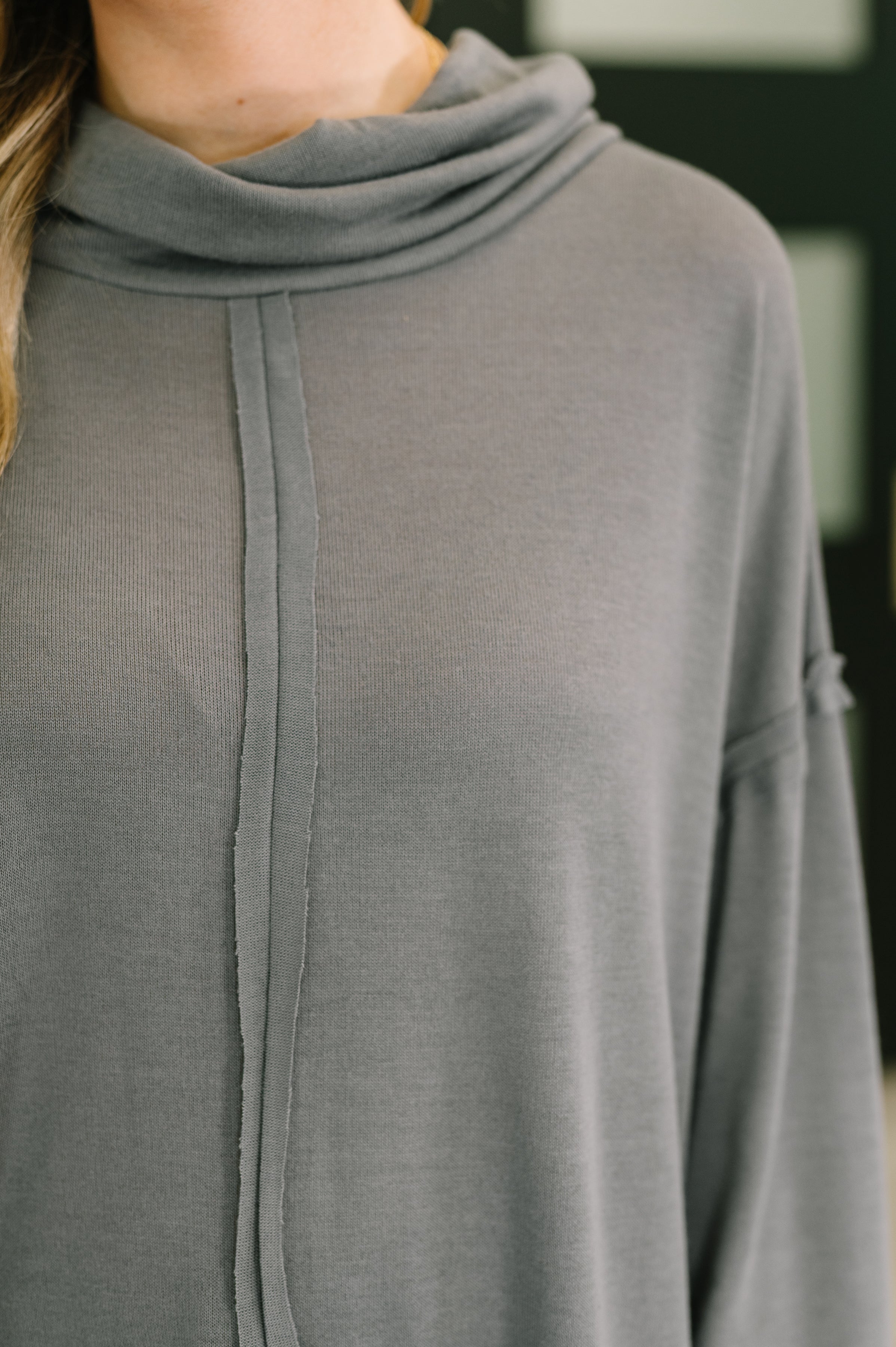 Metro Flow Center Seam Turtleneck - Charming Charlie