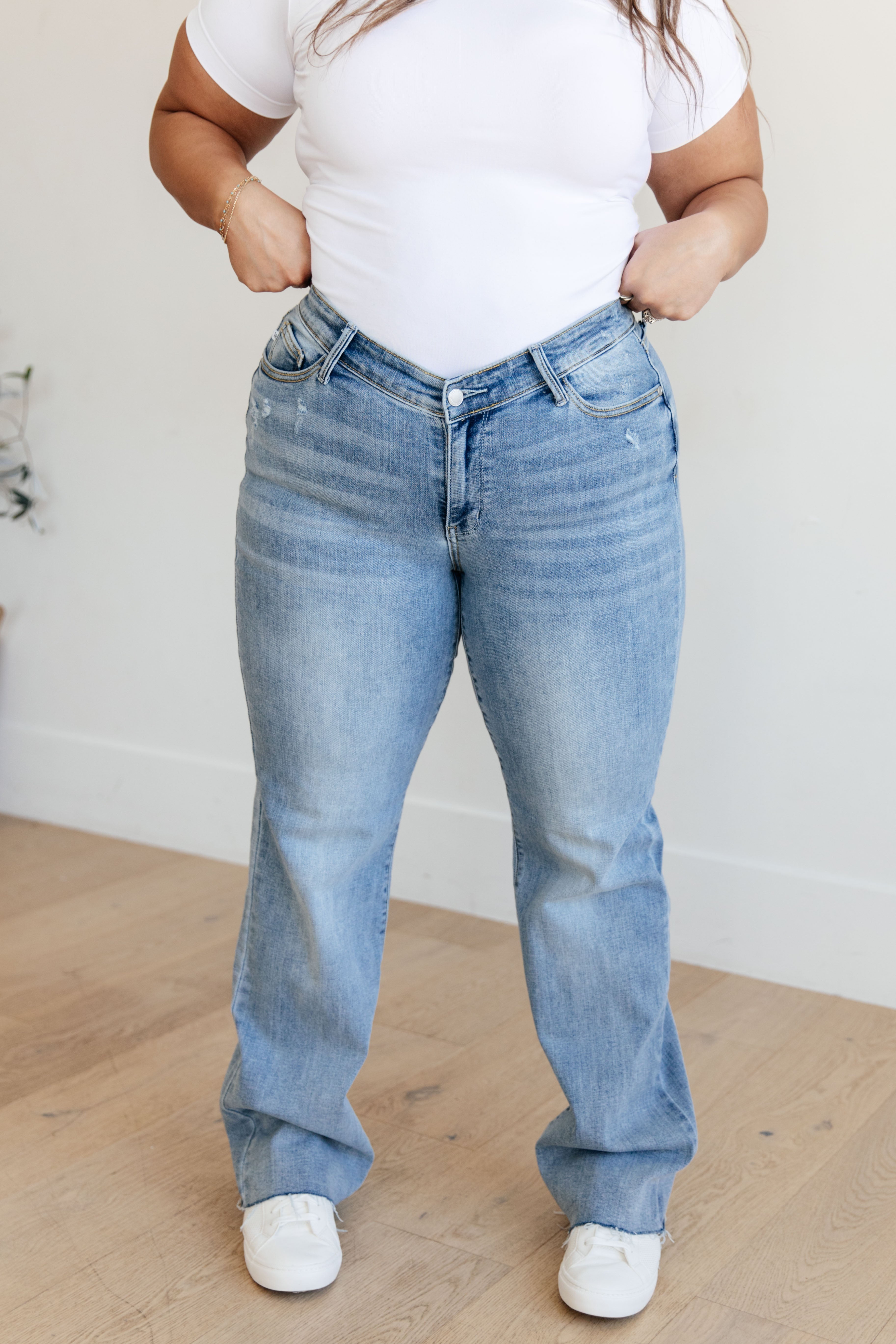 Mildred High Rise V Front Waistband Straight Jeans - Charming Charlie