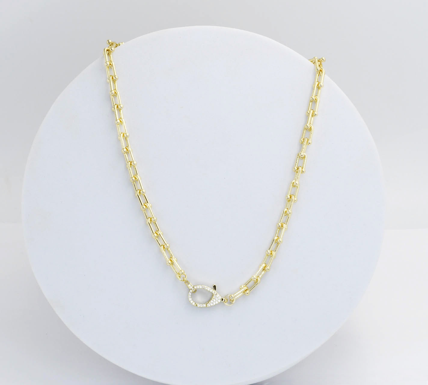 dainty gold necklace, layered design, boutique wholesale, womens accessories, statement piece, trendy style, waterproof, hypoallergenic, tarnish free,pearls