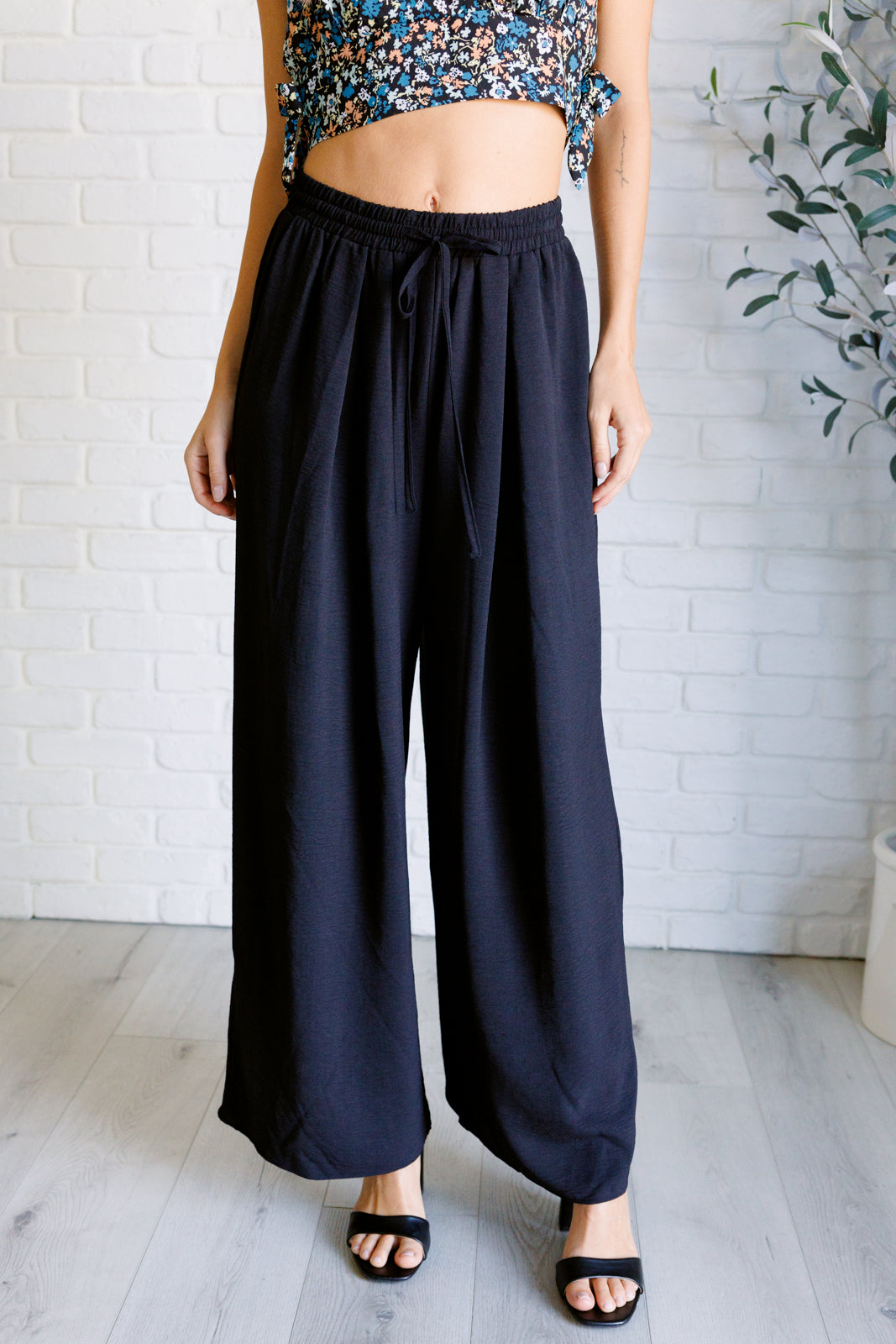 Send it On Wide Leg Pants - Charming Charlie