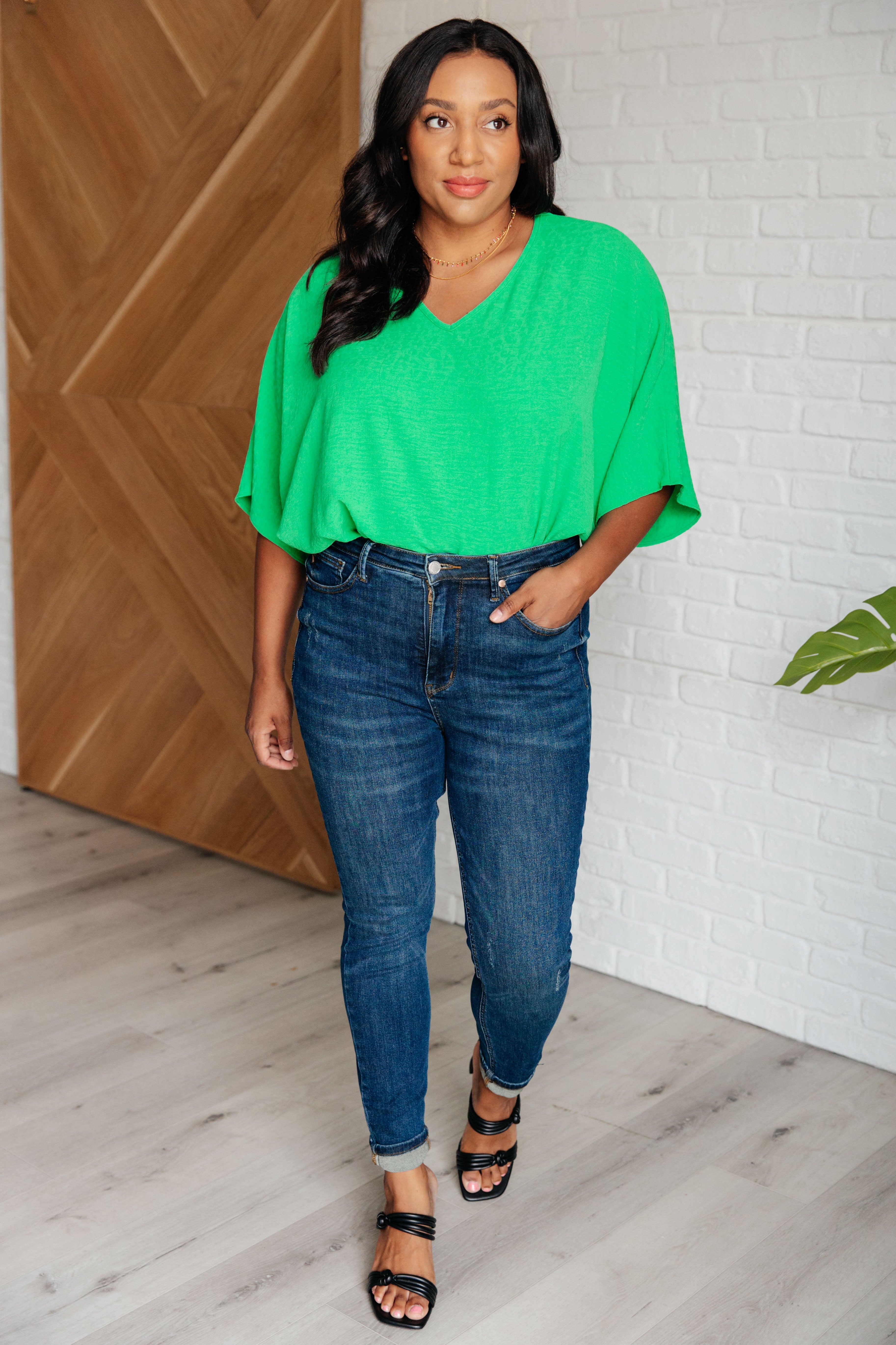 Set the Expectation V-Neck Top - Charming Charlie