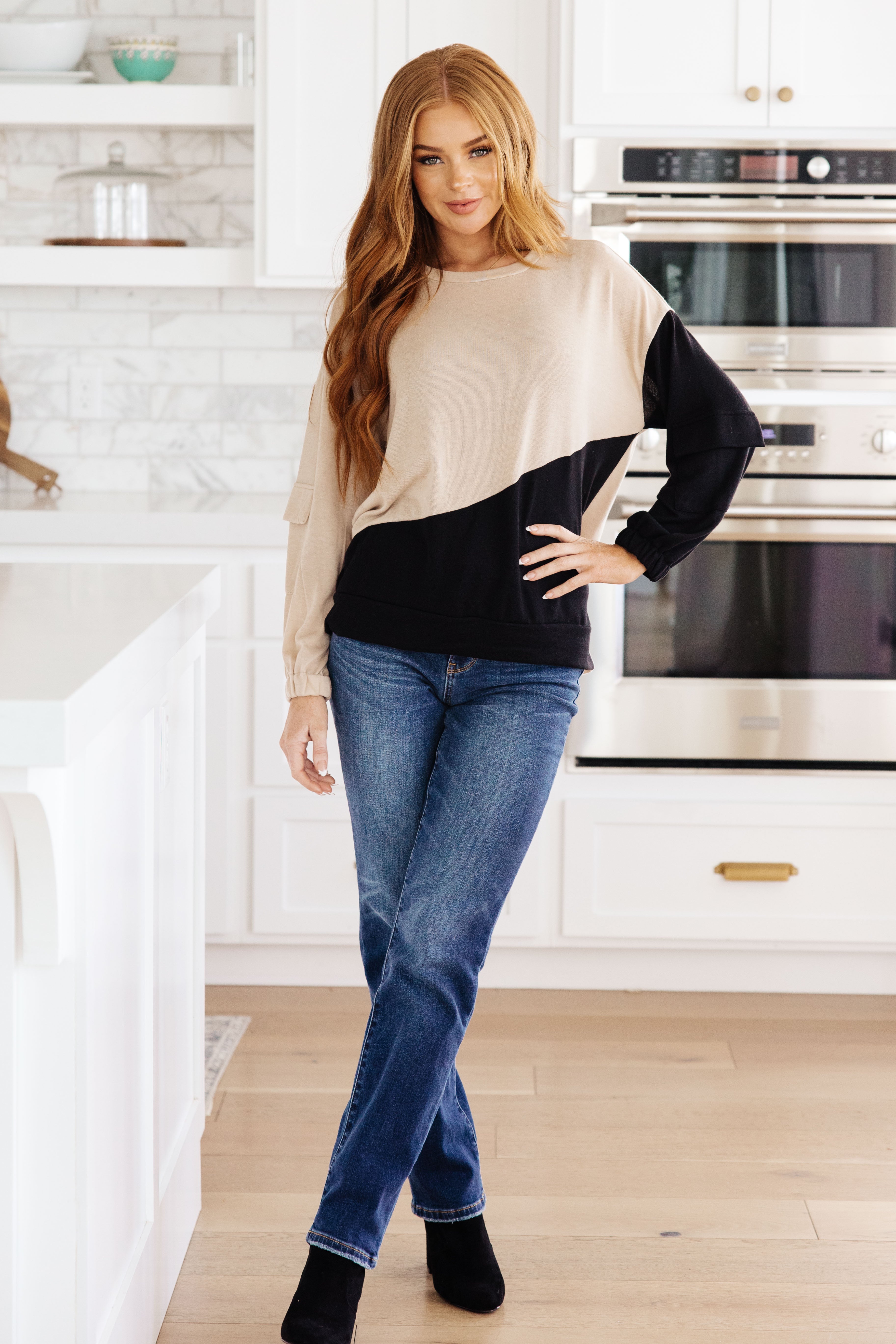 Split Decision Color Block Cargo Sleeve Top - Charming Charlie