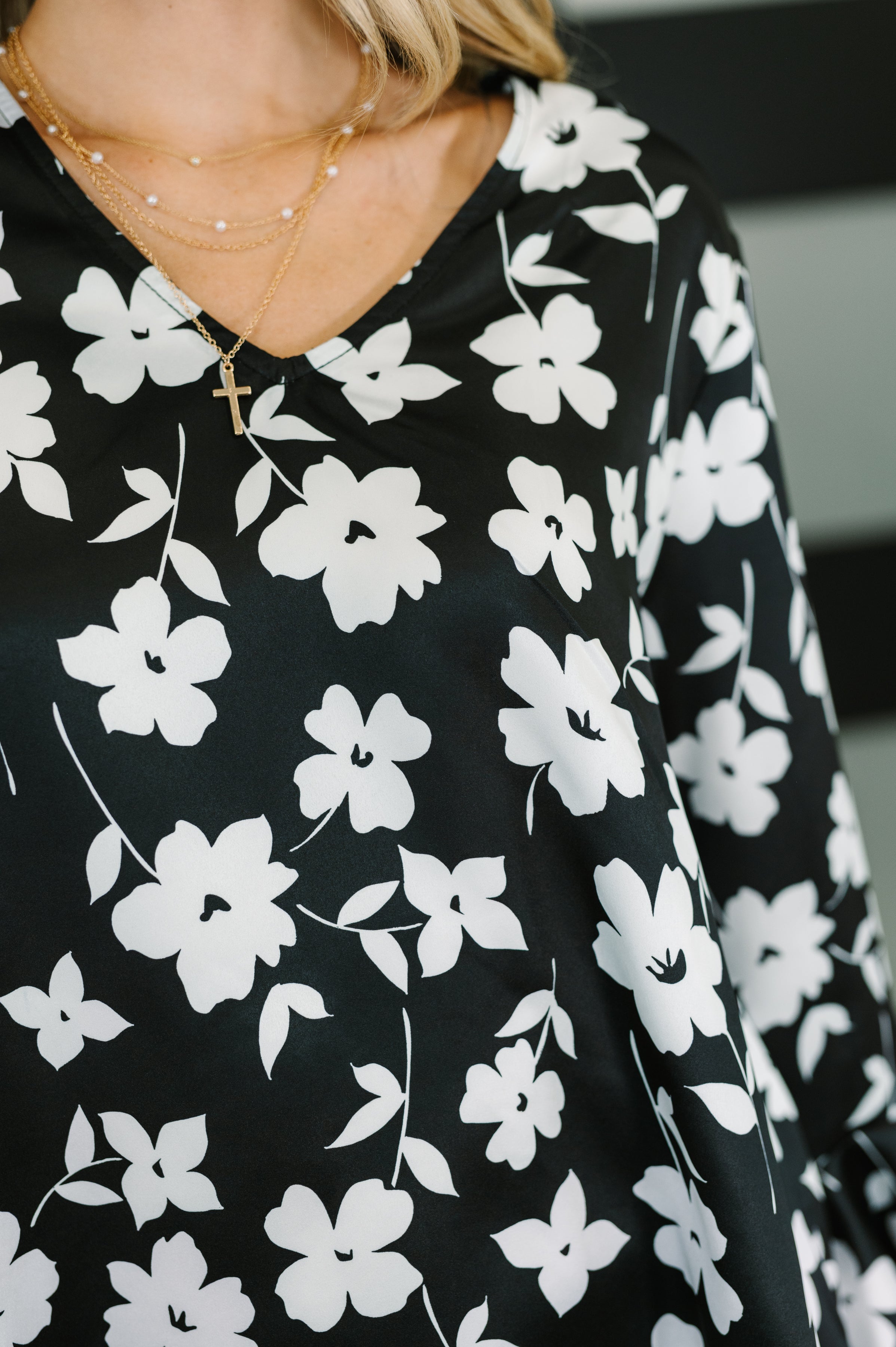 Time and Time Again Floral Blouse - Charming Charlie