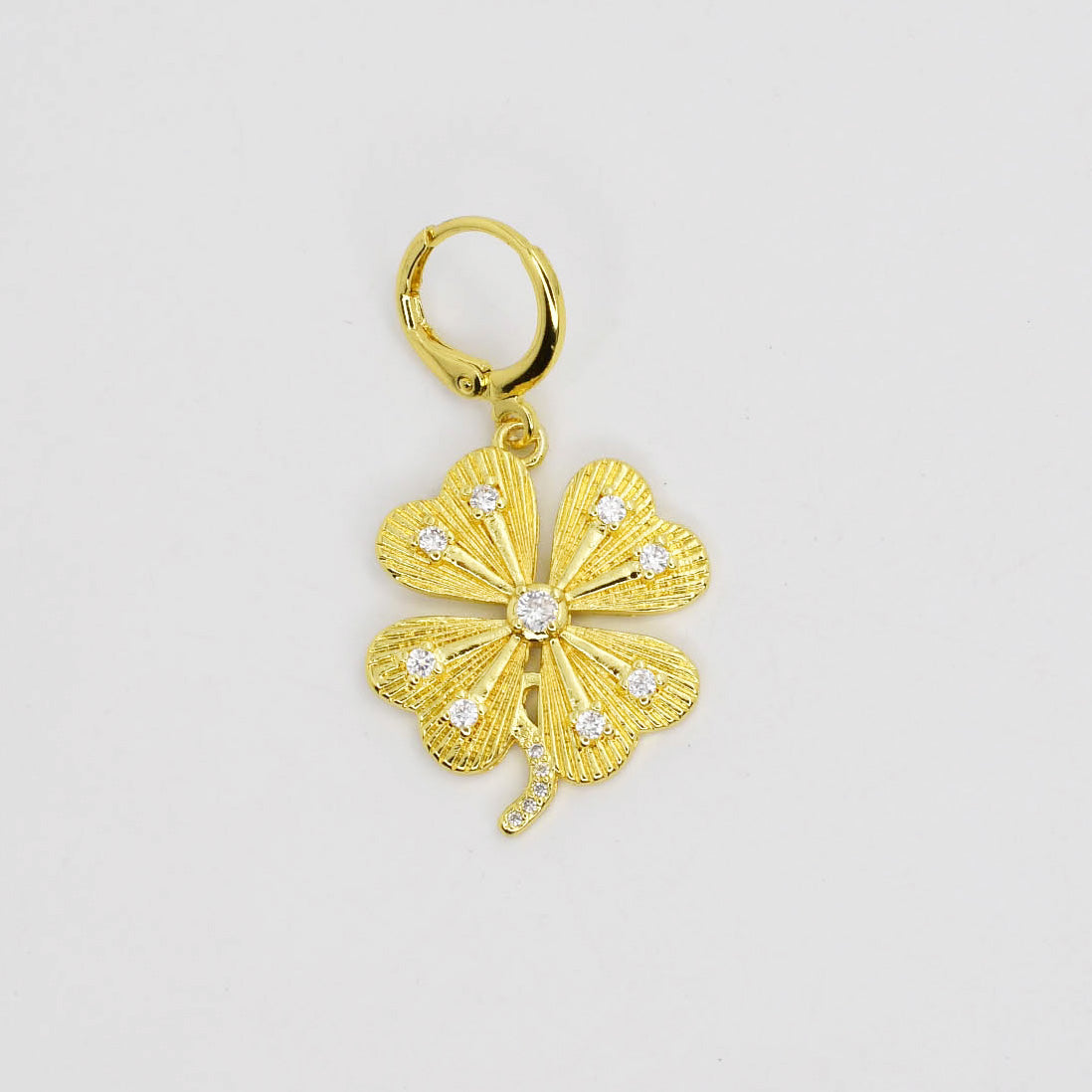 Trebol Charm - Charming Charlie