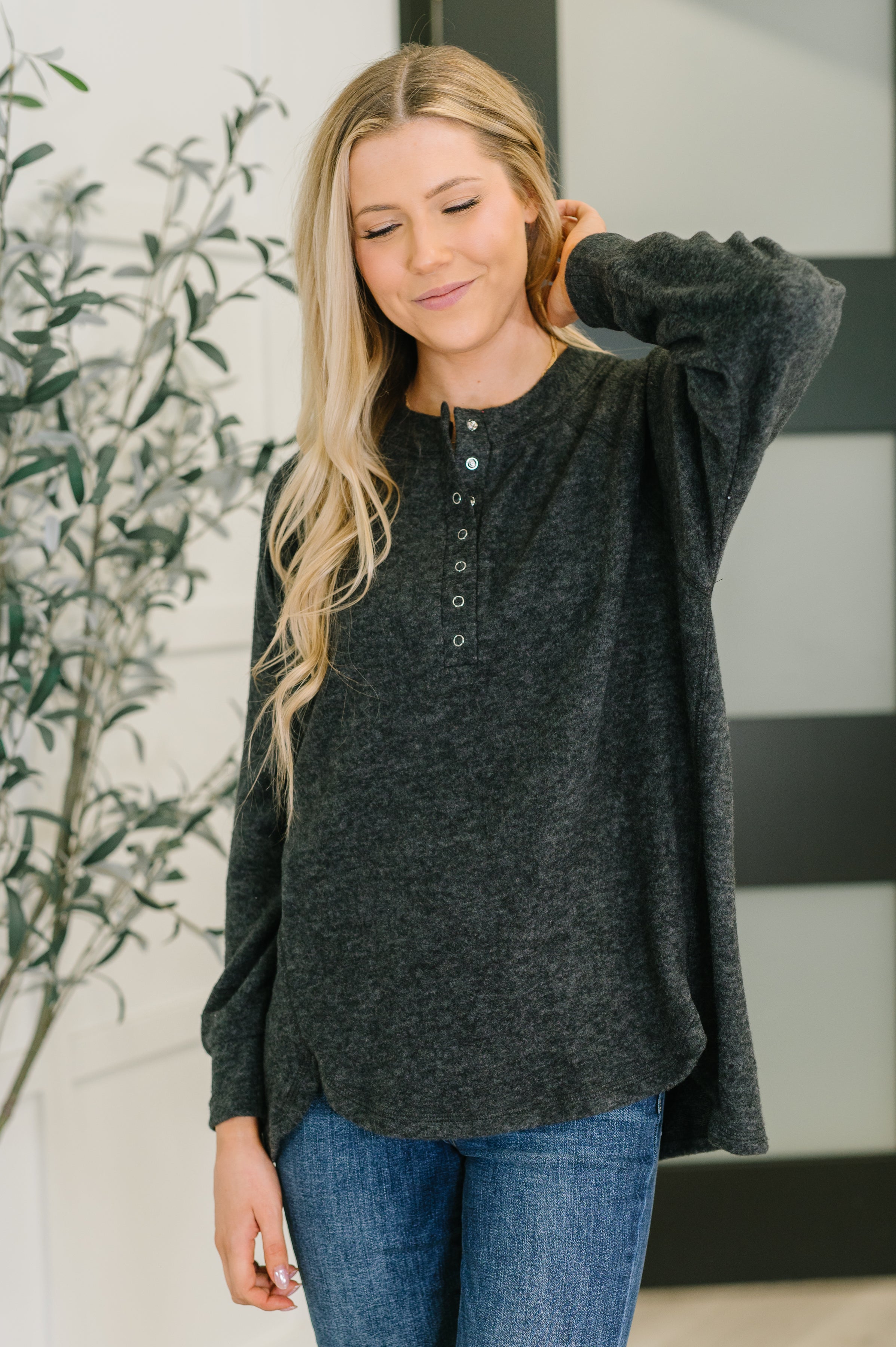 Urban Flux Scooped Hi-Low Long Pullover in Black - Charming Charlie