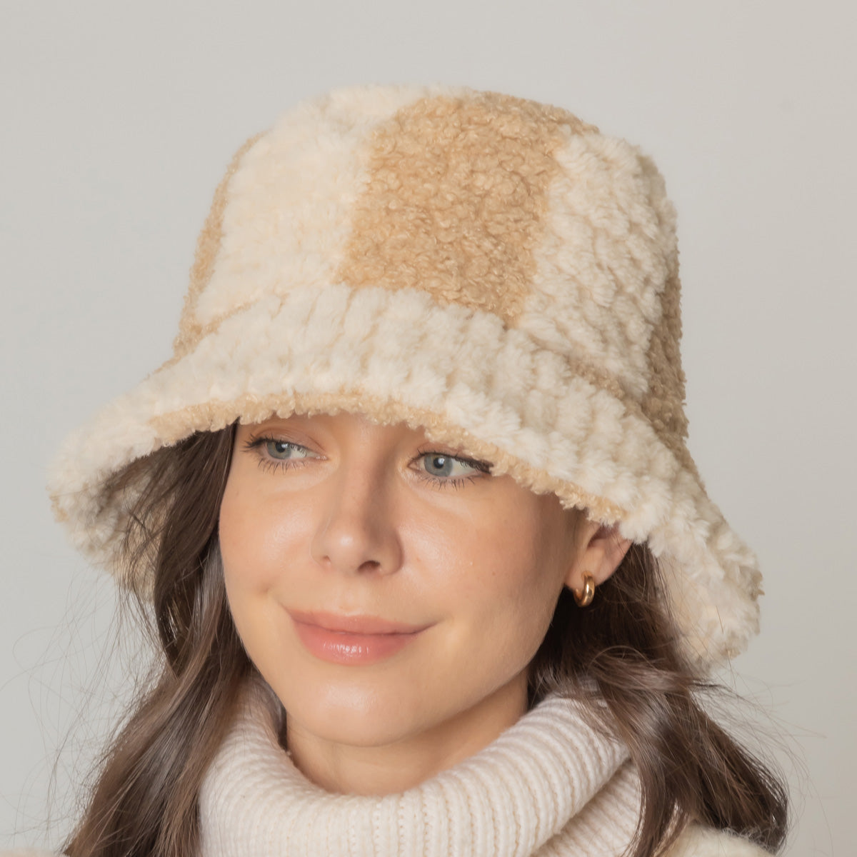 Two Tone Sherpa Bucket Hat - Charming Charlie