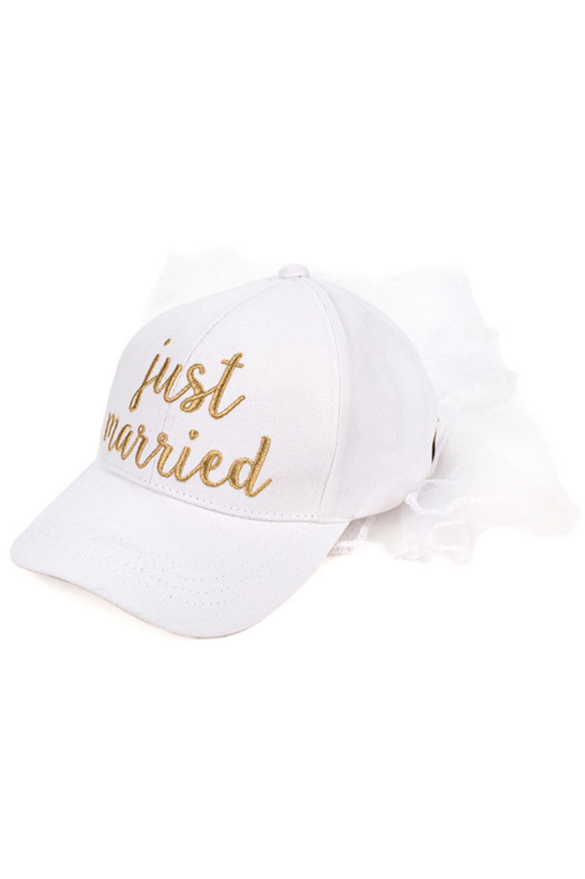 White C.C BASEBALL CAP is the perfect addition to your wardrobe. Made with high-quality materials, it provides both style and functionality. The classic baseball cap design is suitable for any occasion, while the durable construction ensures long-lasting wear. Complete your look with this versatile and stylish accessory.