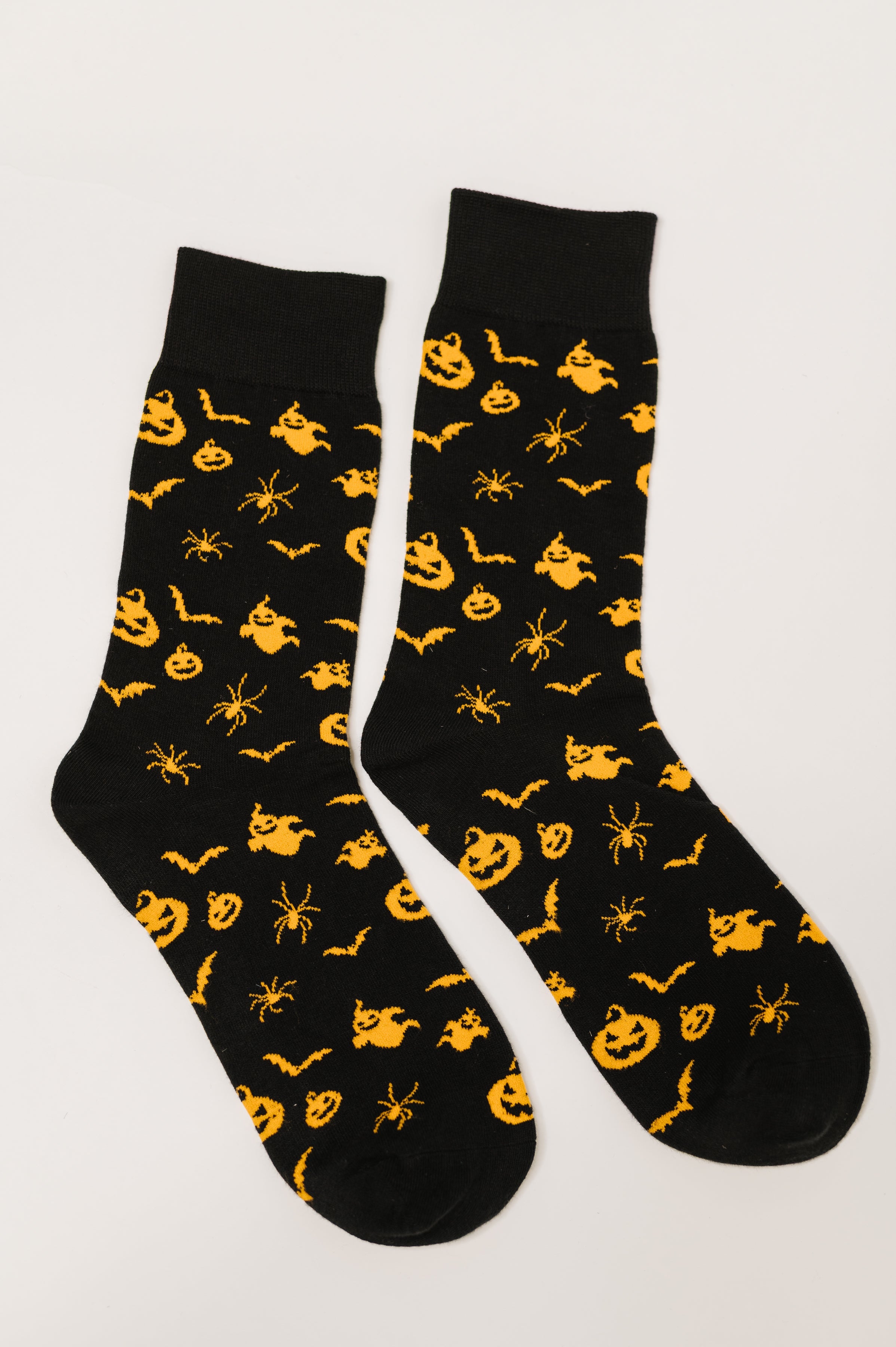 Wicked Walk Quarter Socks - Charming Charlie