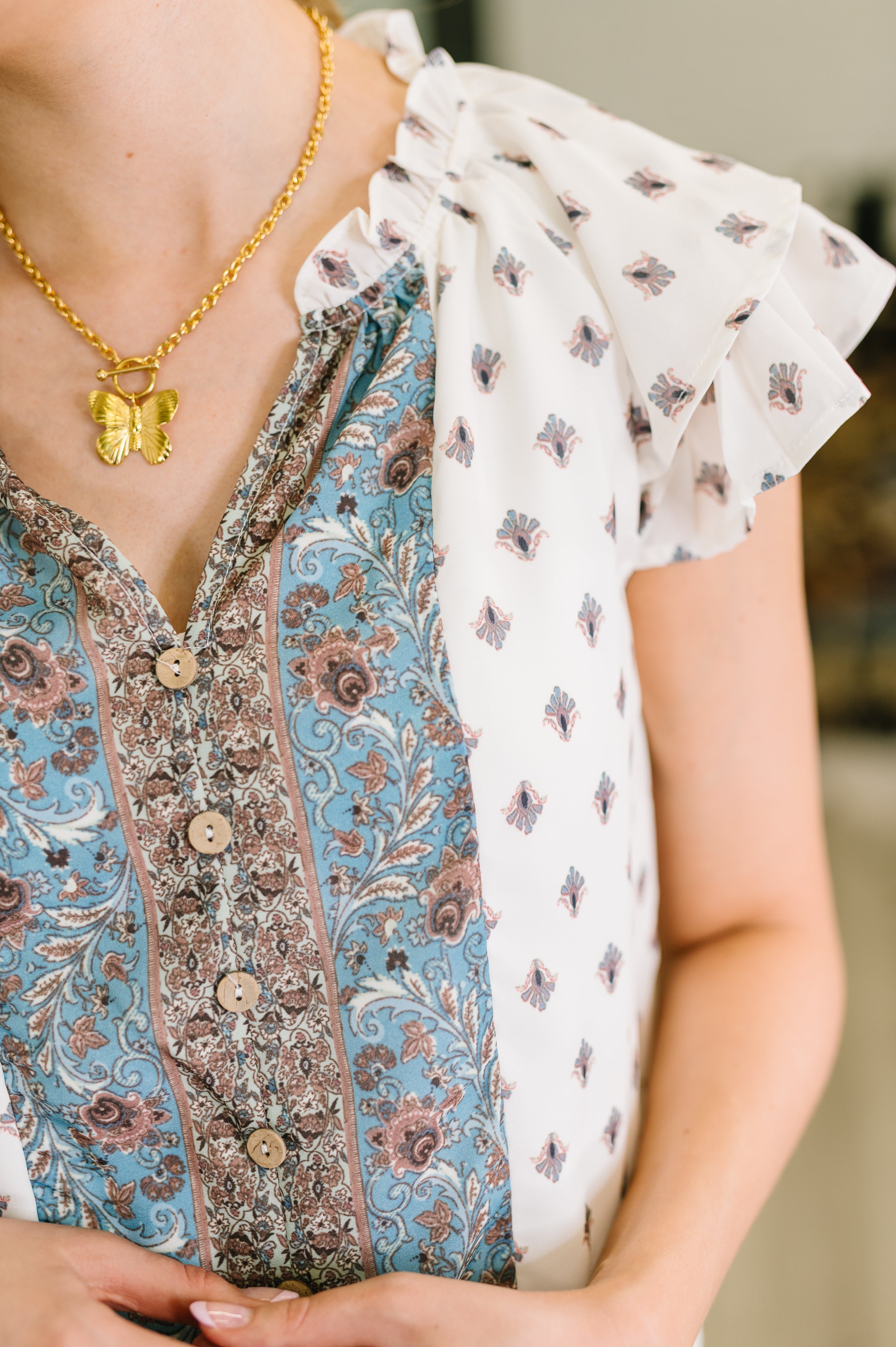 Willow Breeze Short Sleeve Blouse - Charming Charlie
