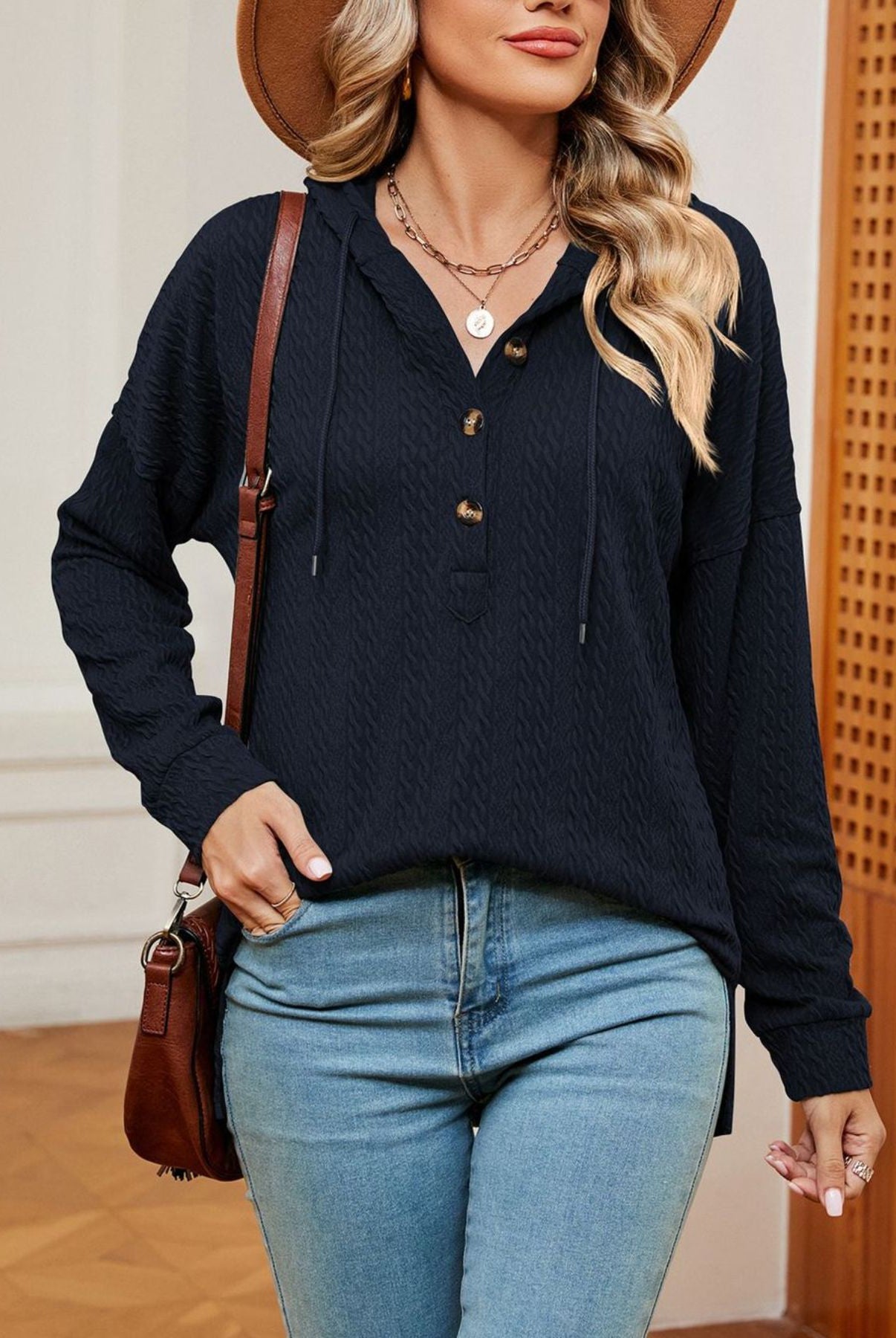 b1244341-ffb2-41a6-8394-0ad0e0aafbbb-Max