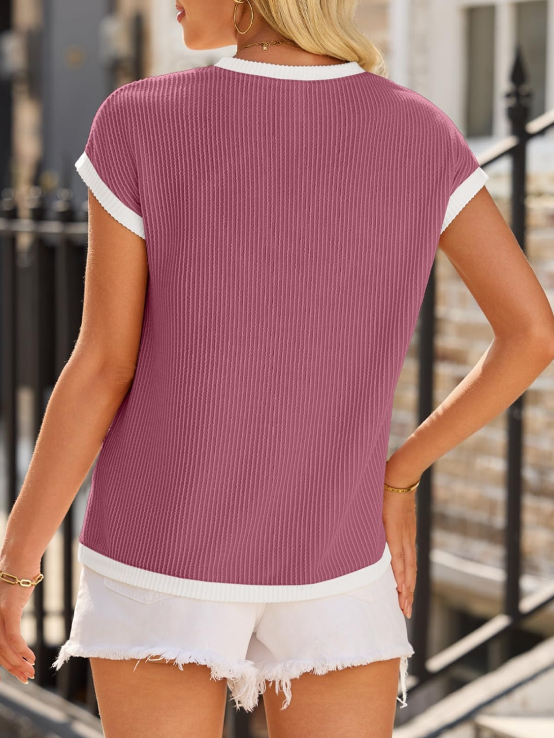Contrast Trim Round Neck Short Sleeve T-Shirt - Charming Charlie