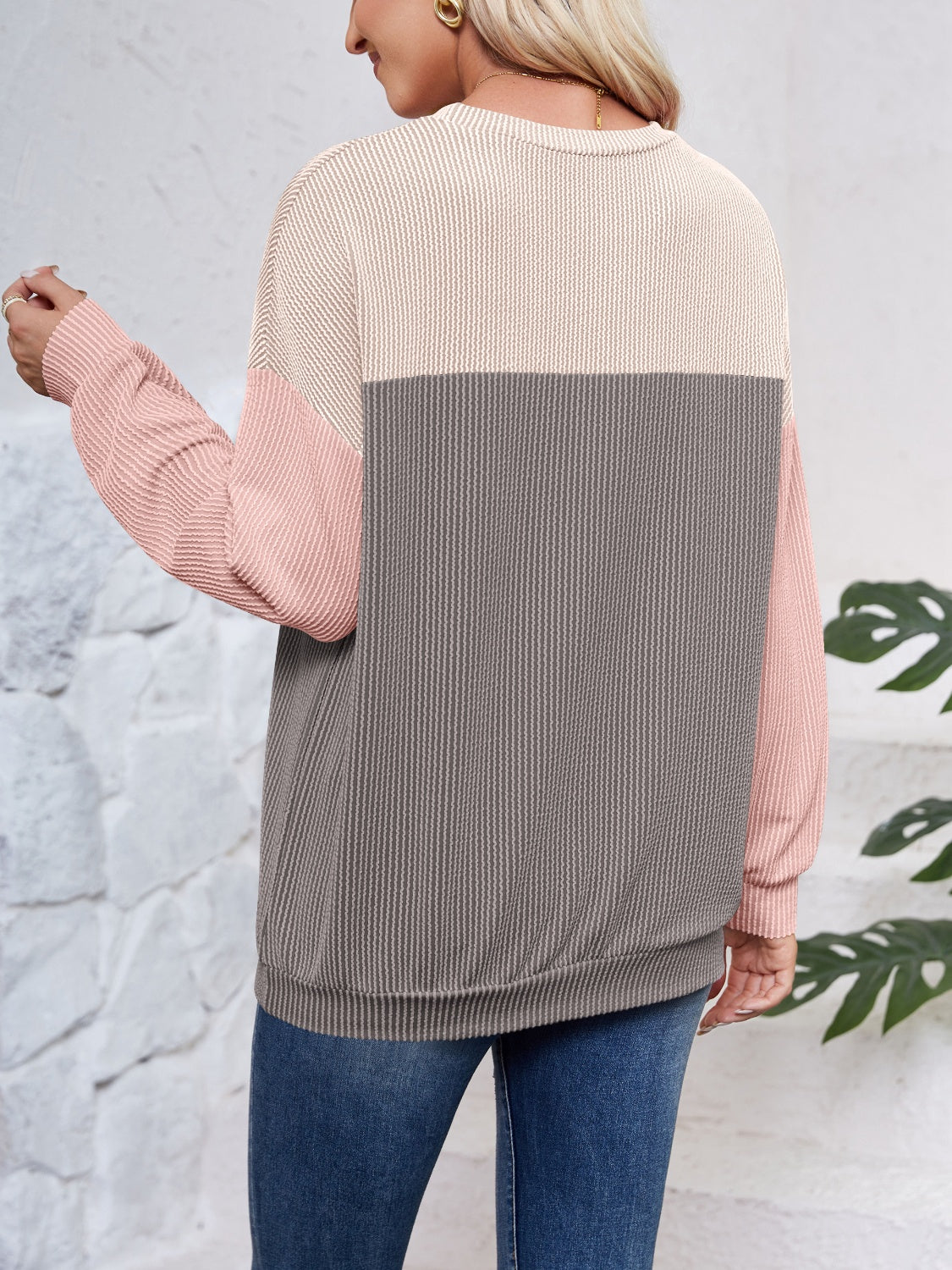 Color Block Round Neck Long Sleeve Sweatshirt - Charming Charlie