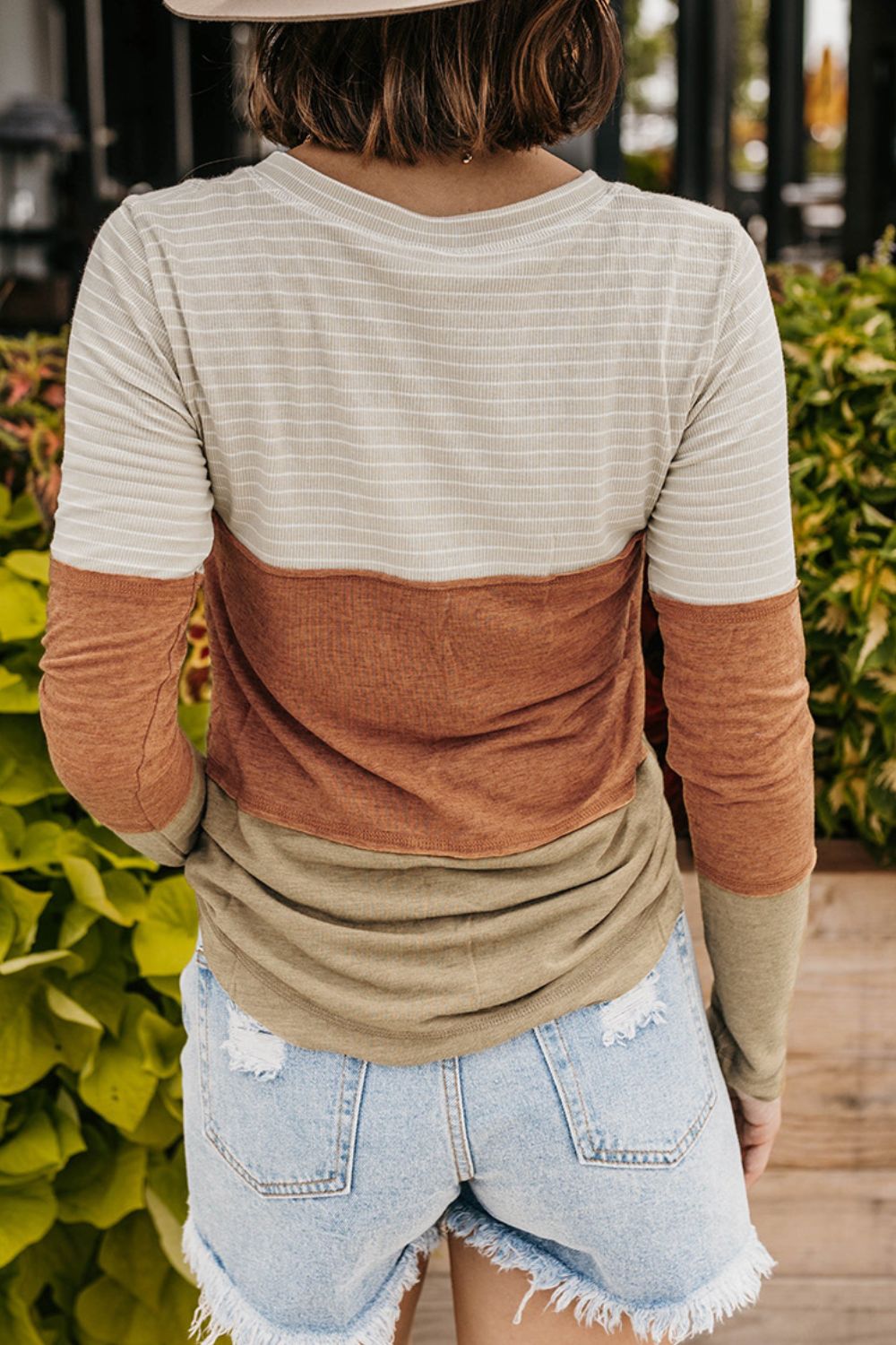 Color Block V-Neck Long Sleeve Top - Charming Charlie