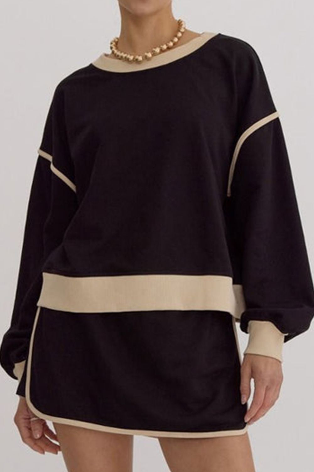 Contrast Trim Round Neck Top and Skort Set - Charming Charlie