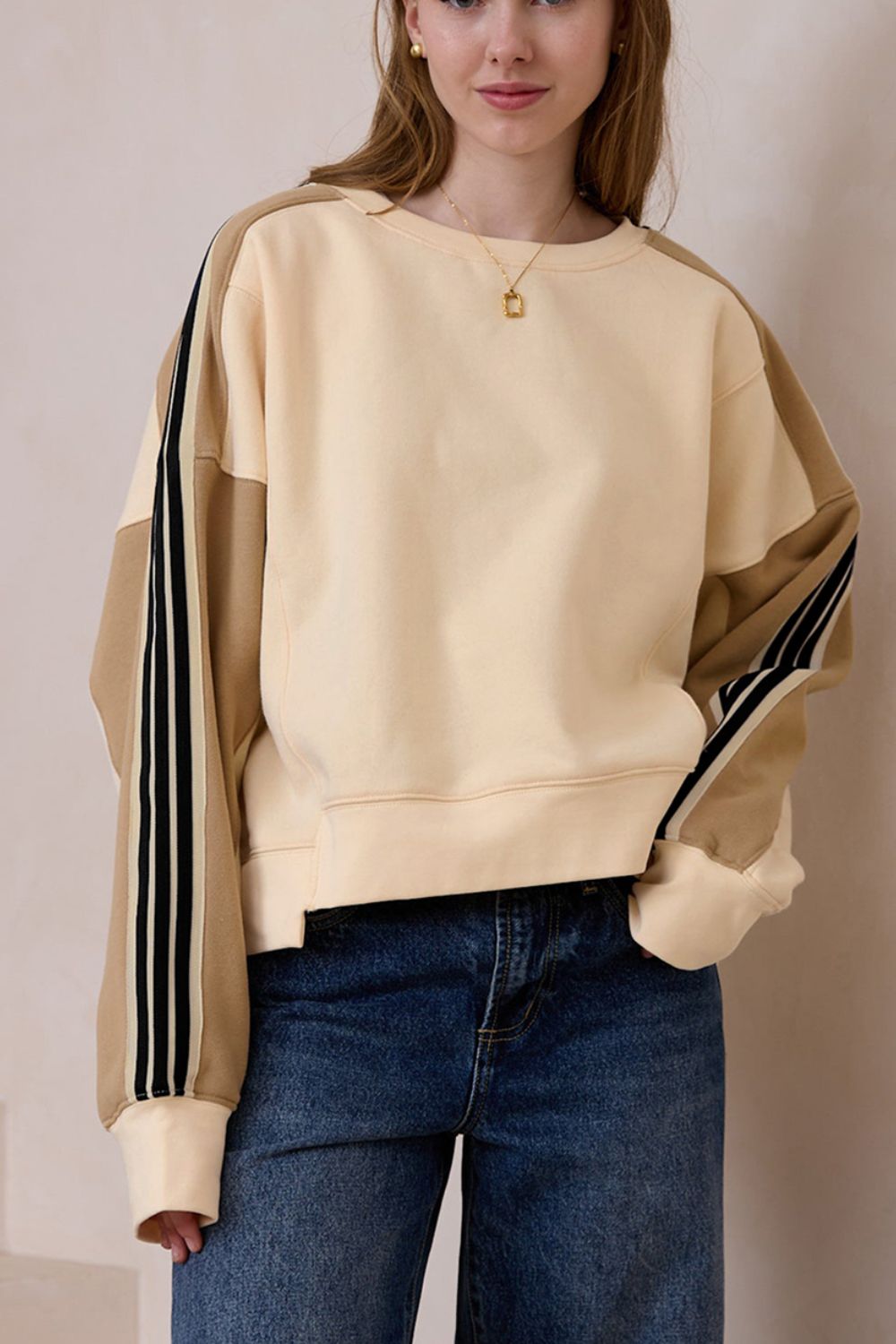 Contrast Round Neck Long Sleeve Sweatshirt - Charming Charlie