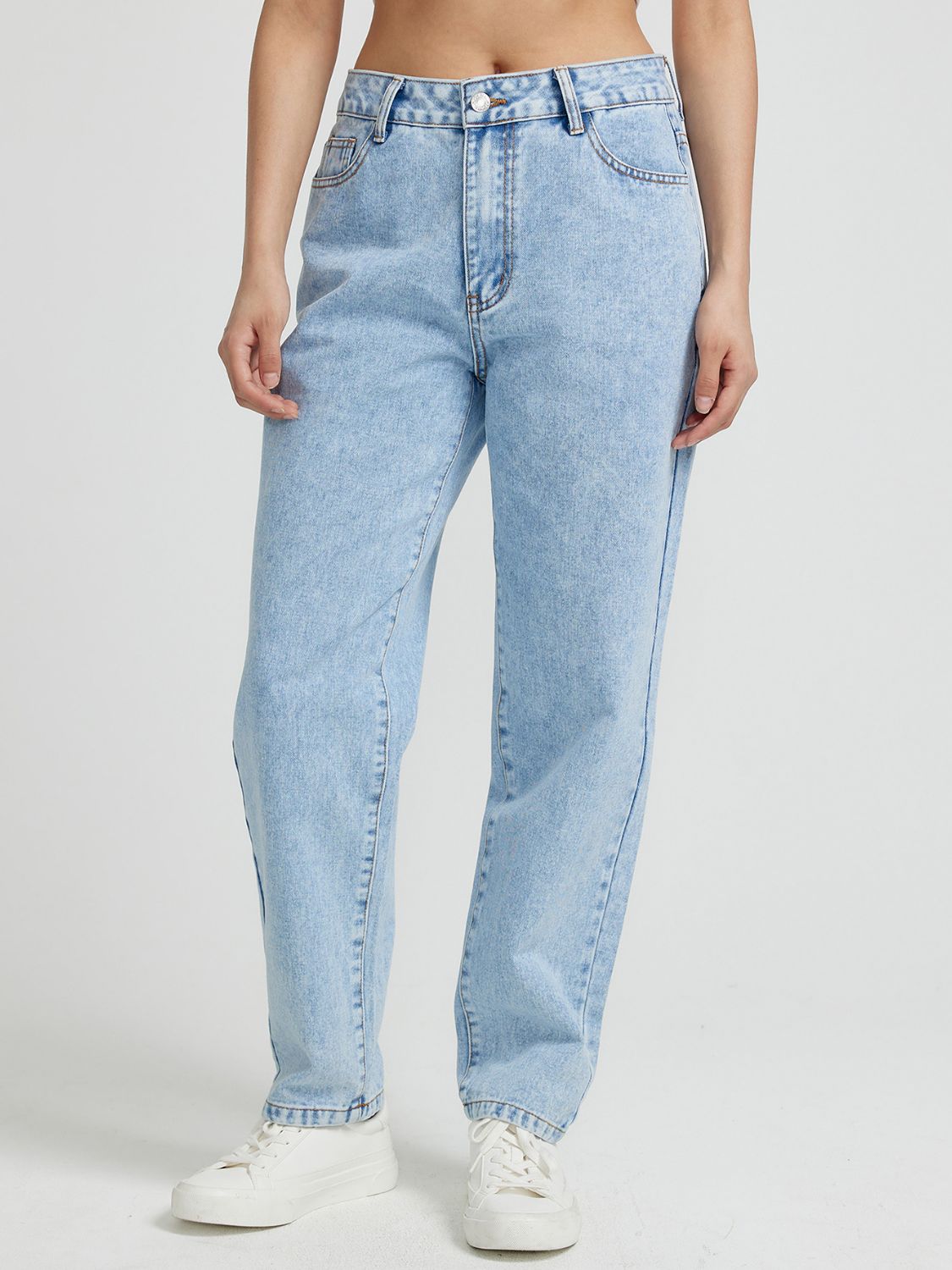 Pocketed Straight Leg Jeans - Charming Charlie