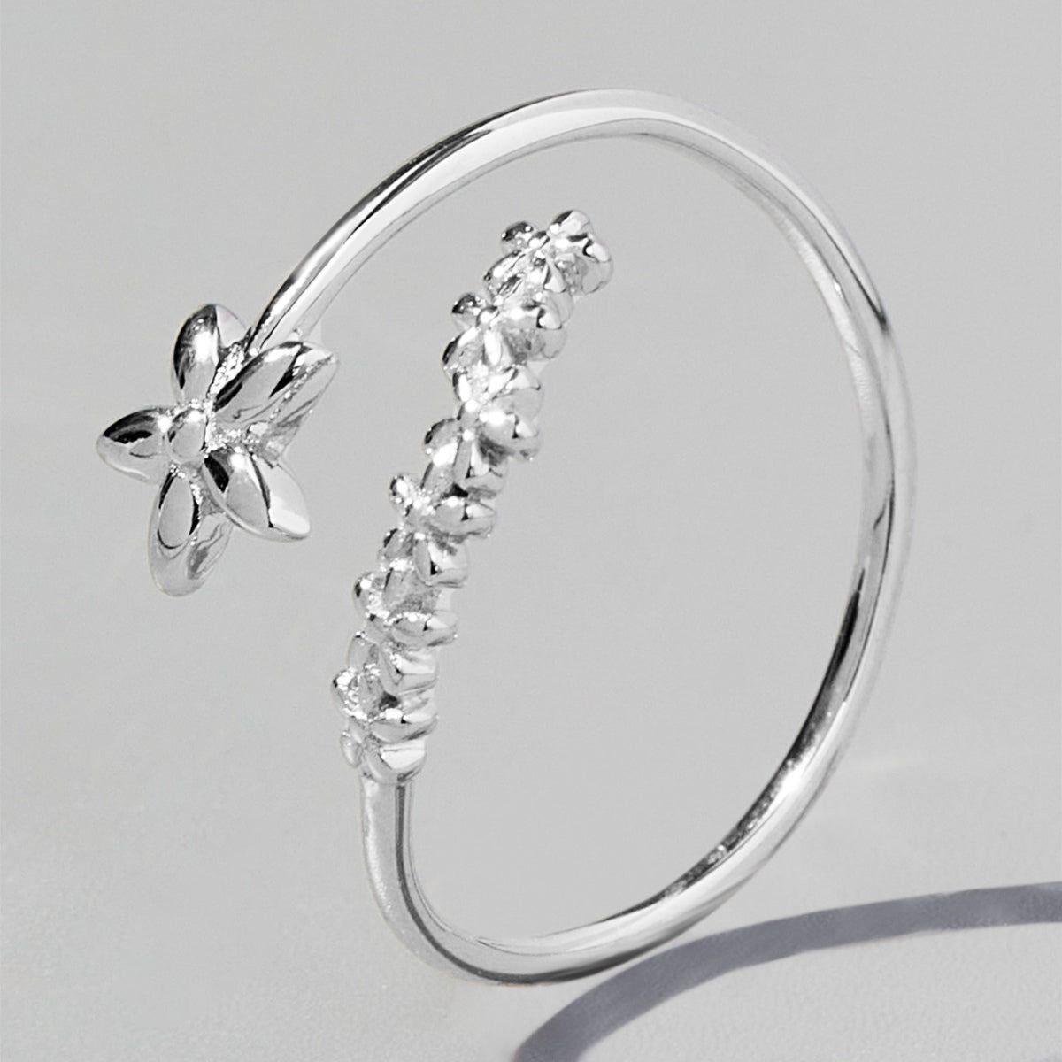 925 Sterling Silver Flower Ring - Charming Charlie