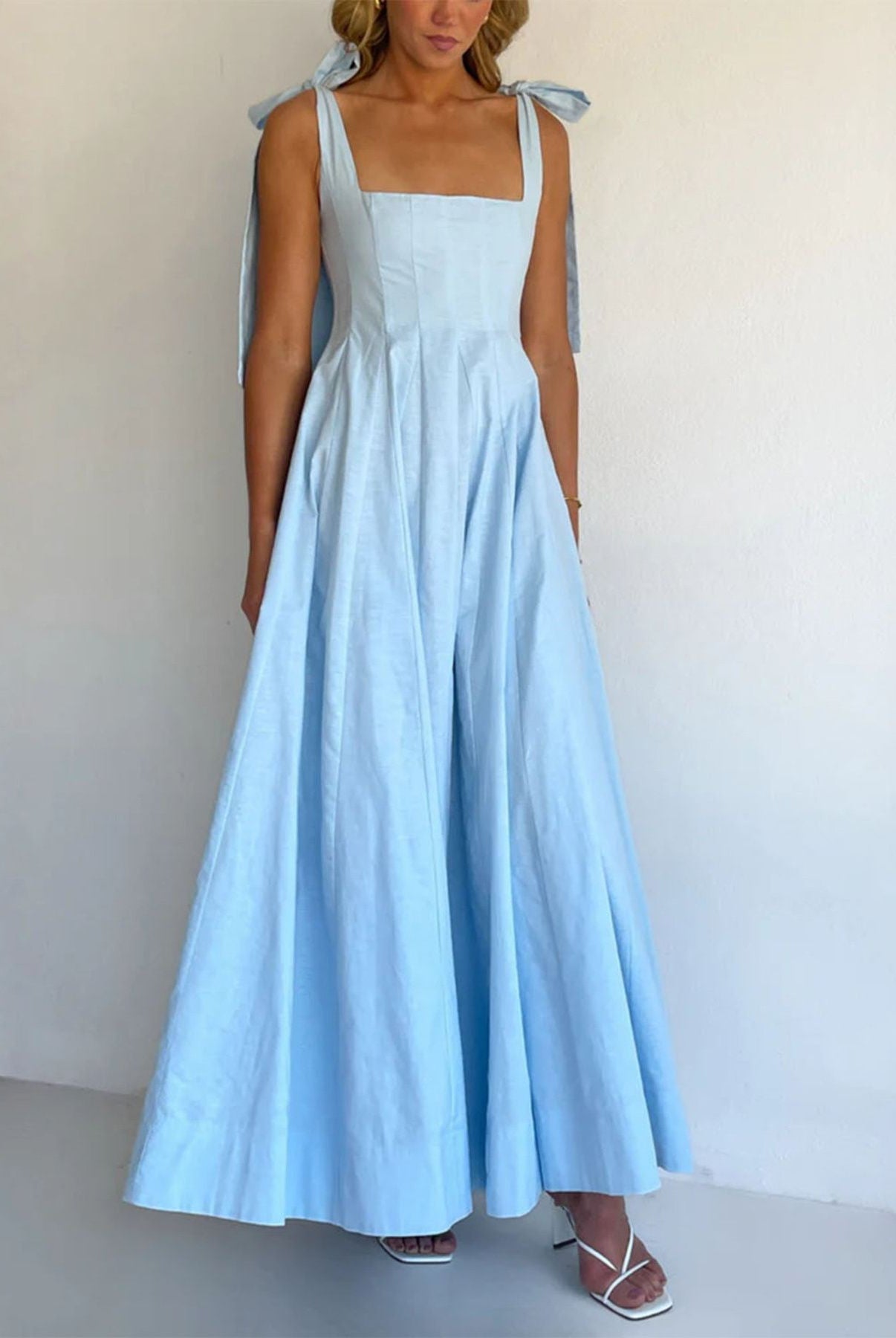 dec8250c-189a-4cb9-a242-714cfb0fee89-Max