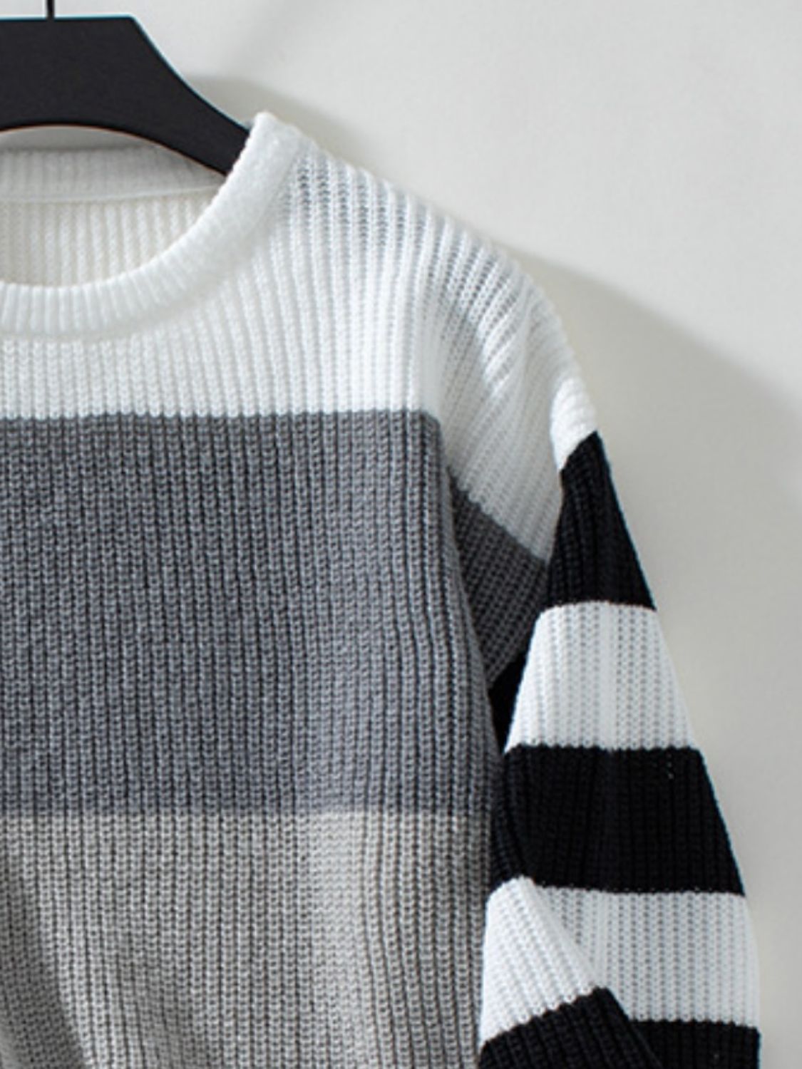 Color Block Round Neck Long Sleeve Sweater - Charming Charlie