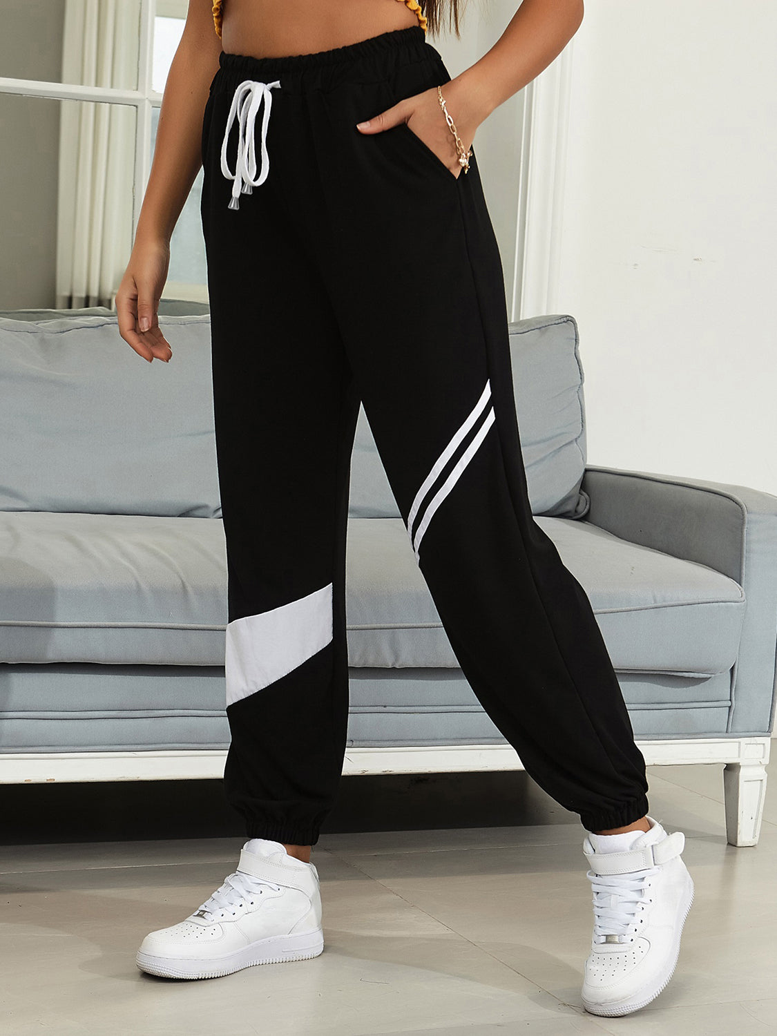 Drawstring Contrast Joggers with Pockets - Charming Charlie