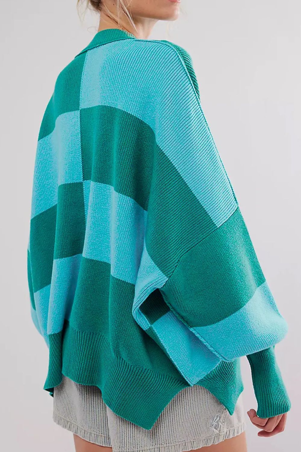 Color Block Round Neck Long Sleeve Sweater - Charming Charlie