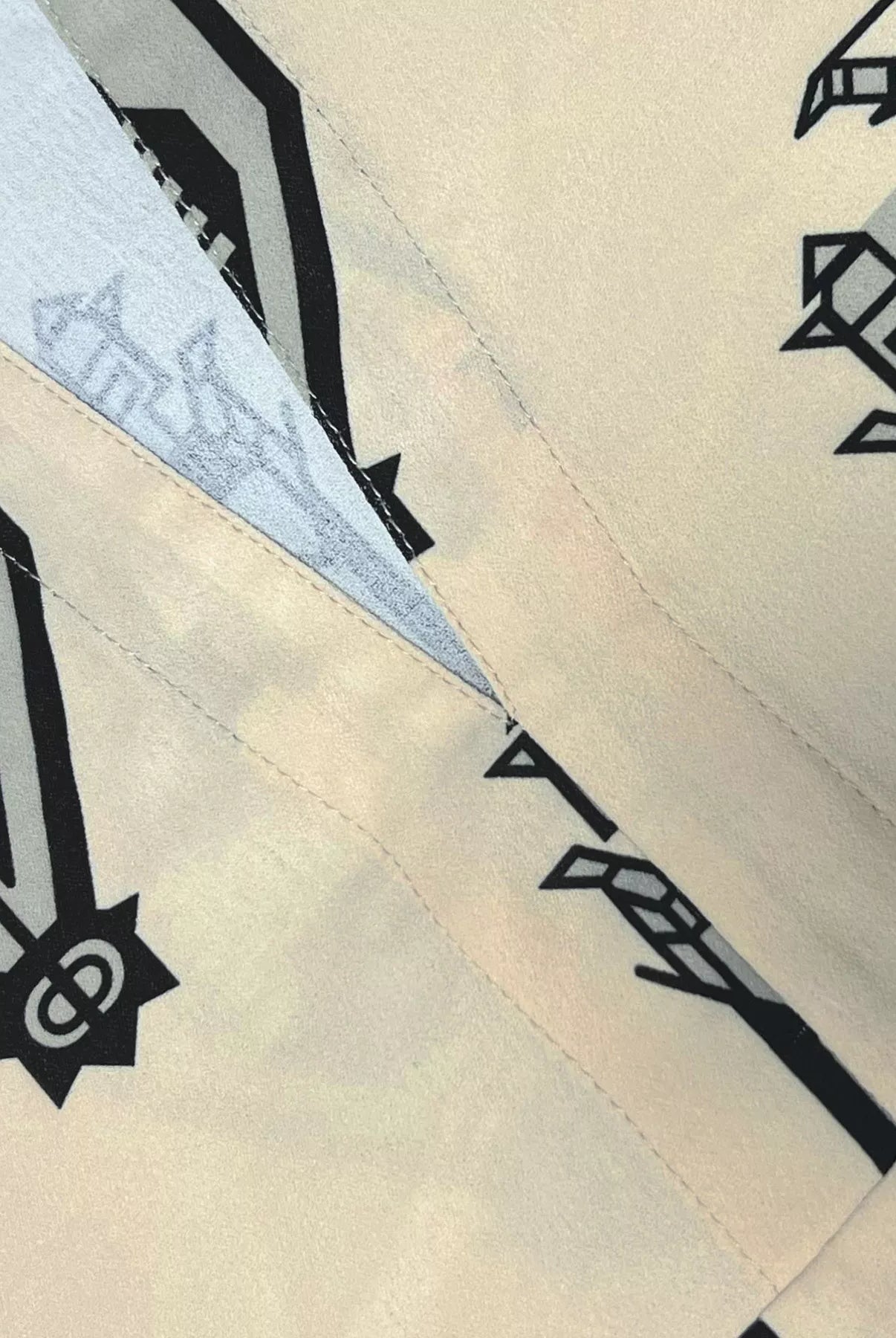 edc0ca3323424365b7e6db191eae71a7-Max-Origin