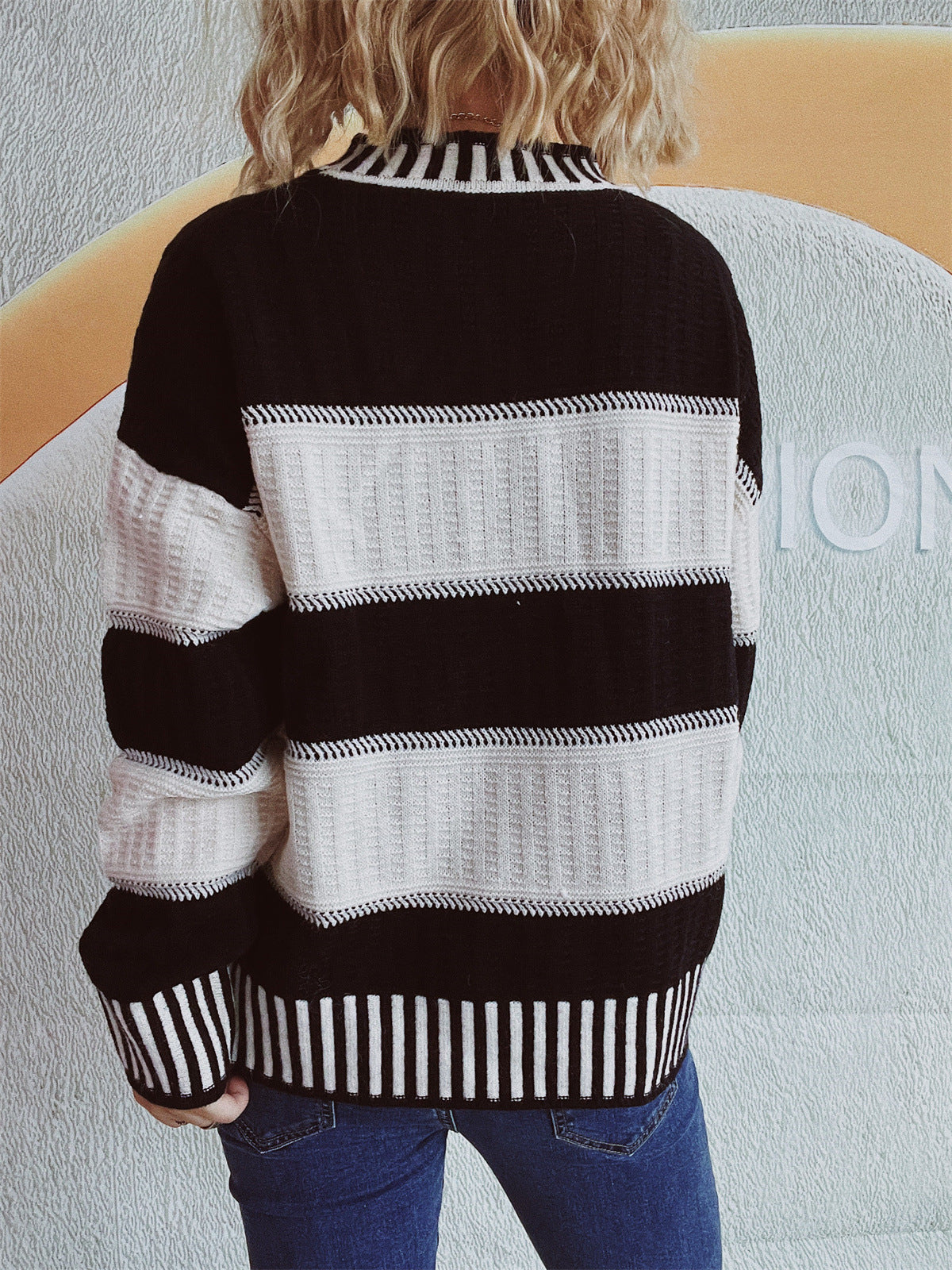 Contrast Round Neck Long Sleeve Sweater - Charming Charlie