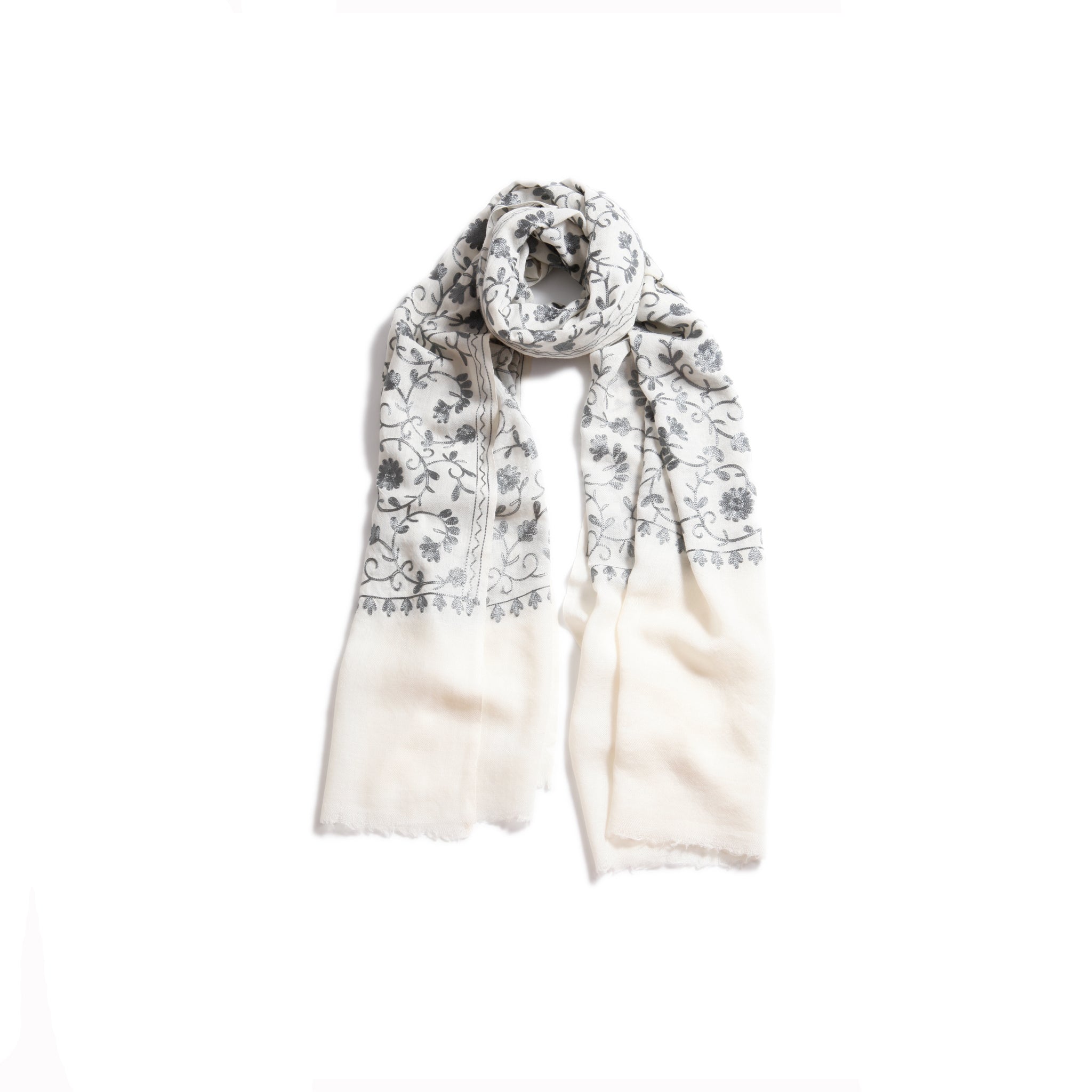 Flowered Embroidery - Charming Charlie