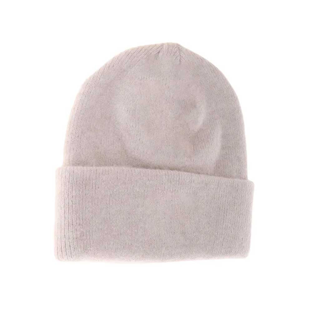 Lt.Beige KIDS Soft Ribbed Leather Patch C.C. Beanie combines cozy warmth with durable style. Crafted from a gentle ribbed fabric, it ensures comfortable wear for sensitive skin, while the leather patch adds a refined, timeless touch. Perfect for chilly days, this beanie offers both protection and a polished look for your child’s outdoor adventures.