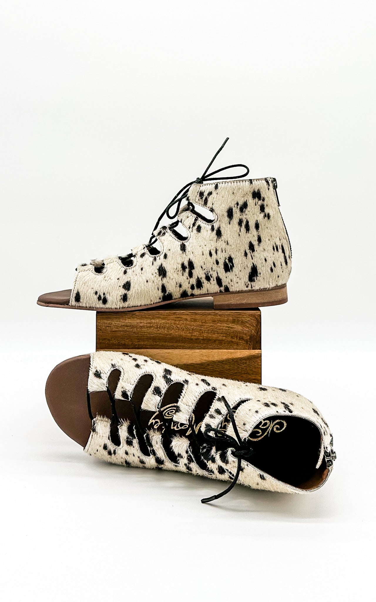 Nola Sandals in Black and White - Charming Charlie