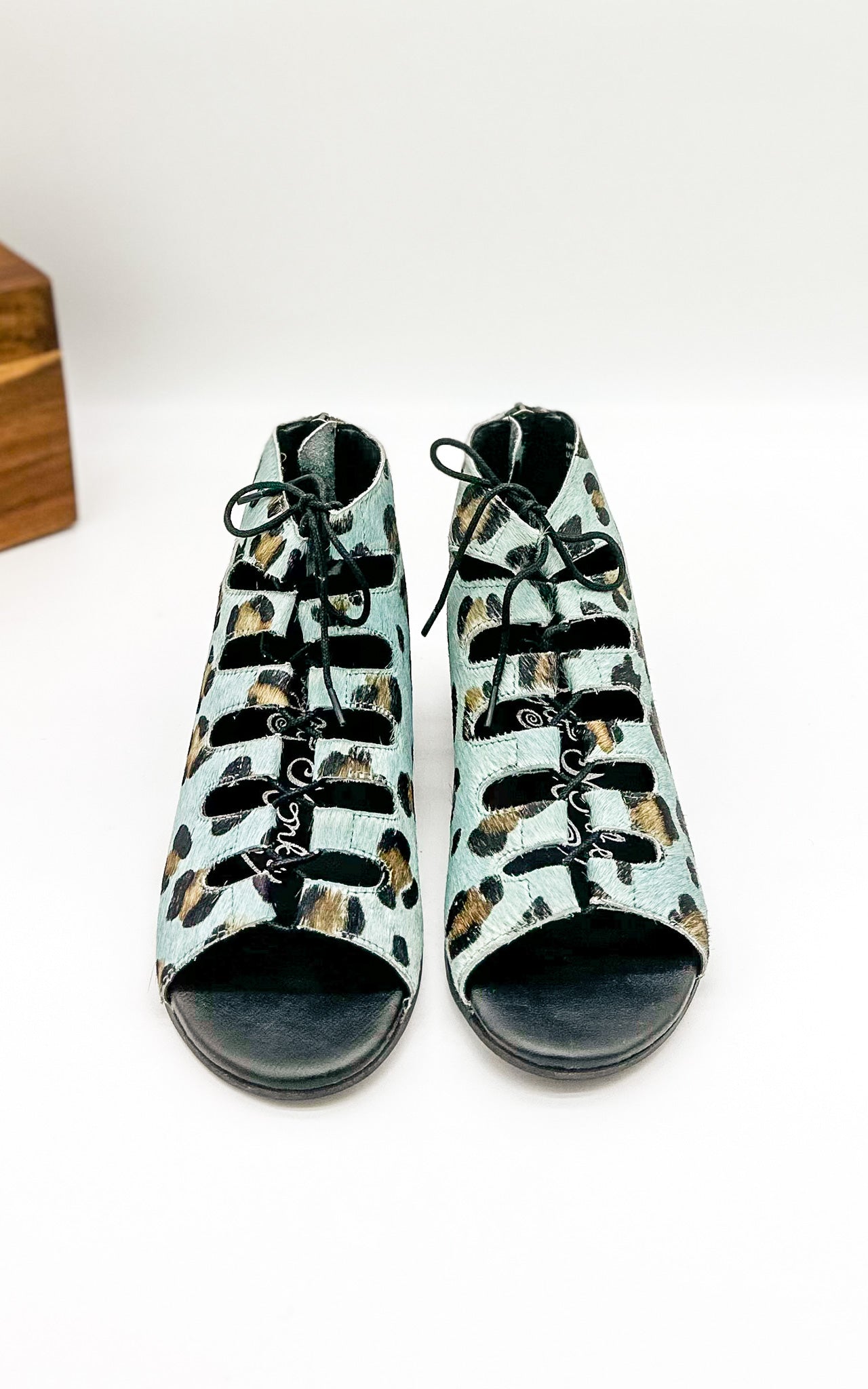 Nola Sandals in Teal - Charming Charlie