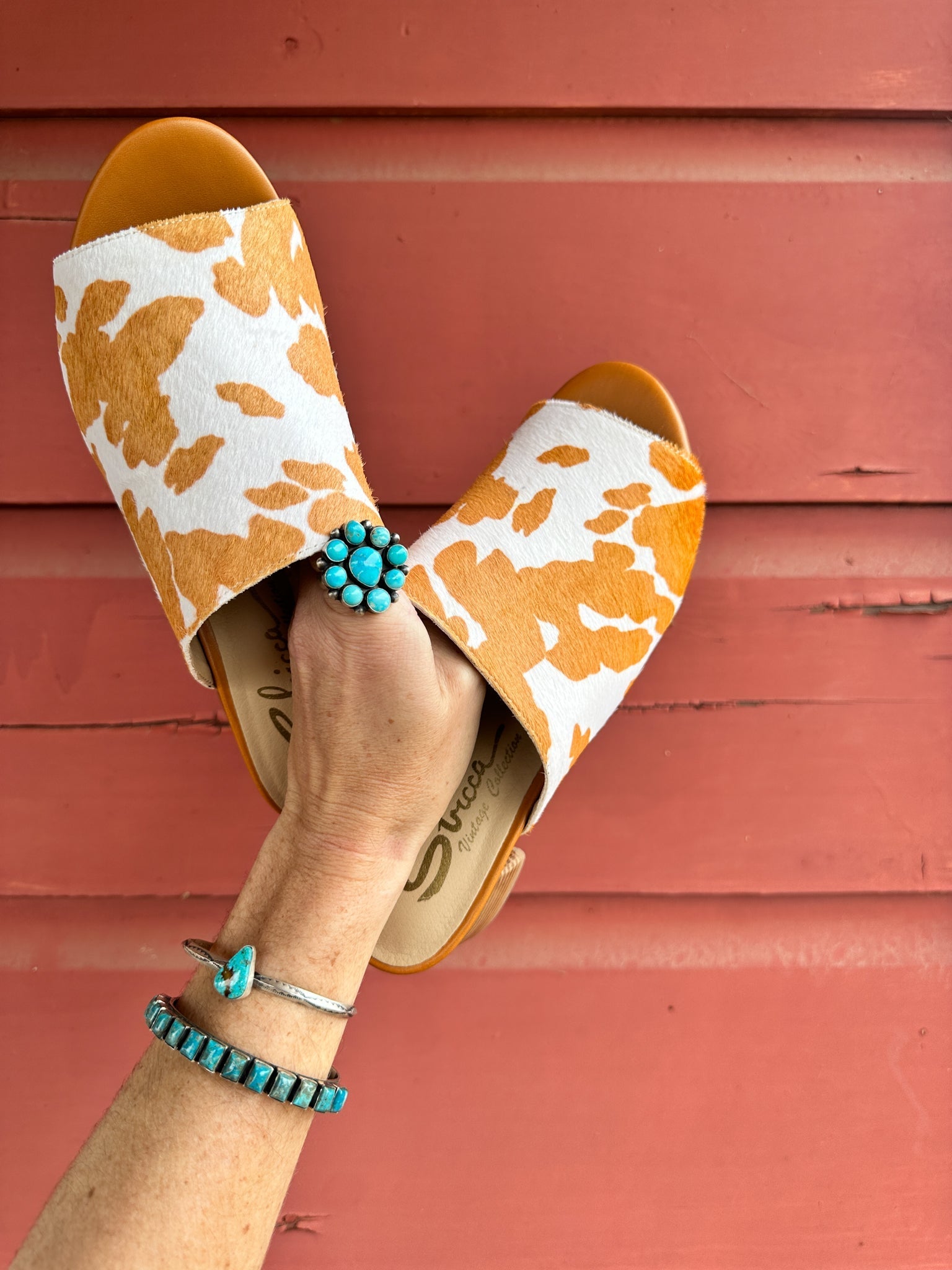 Richwood Peeptoe Tan and White Cowhide Slide - Charming Charlie