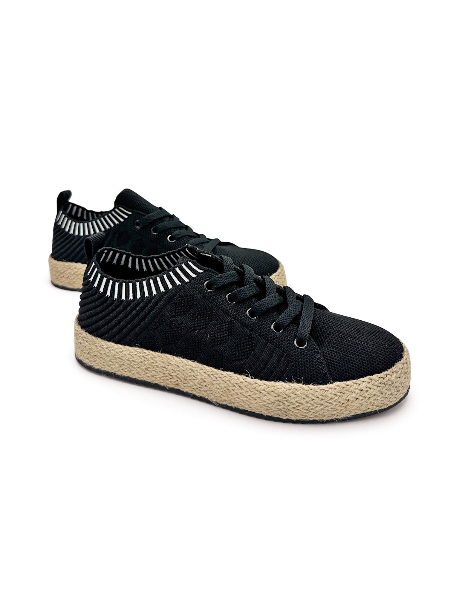 Yaras Sneakers in Black - Charming Charlie