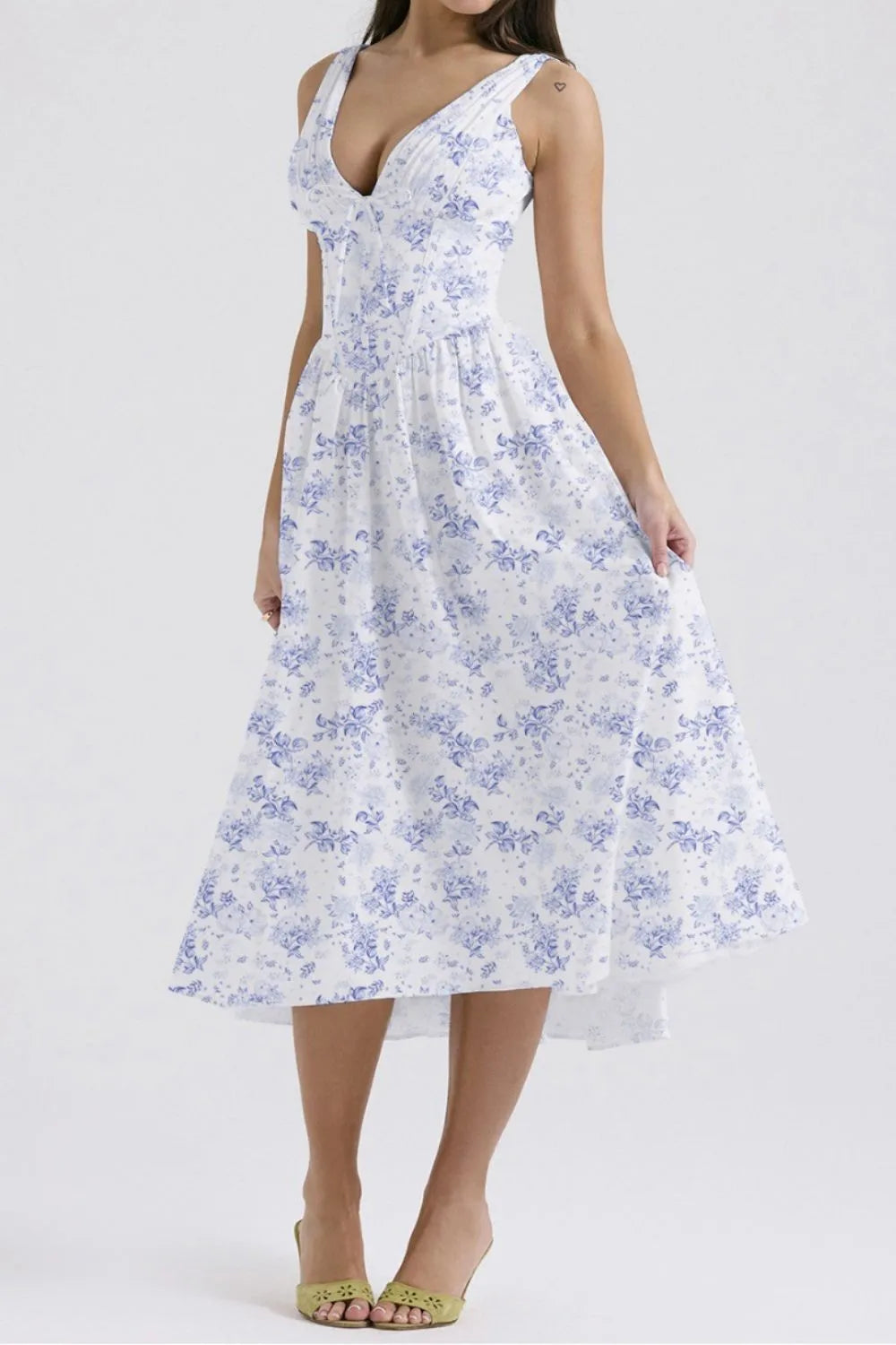 Floral V-Neck Sleeveless Midi Dress with Pockets Floral / M Floral V-Neck Sleeveless Midi Dress with Pockets Floral / M
