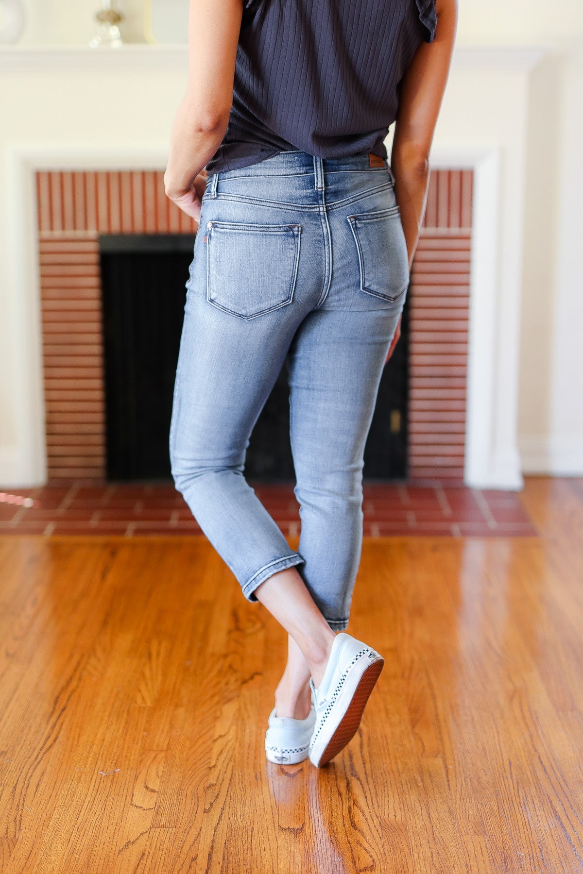 Judy Blue Medium Wash Mid Rise Skinny Capri - Charming Charlie