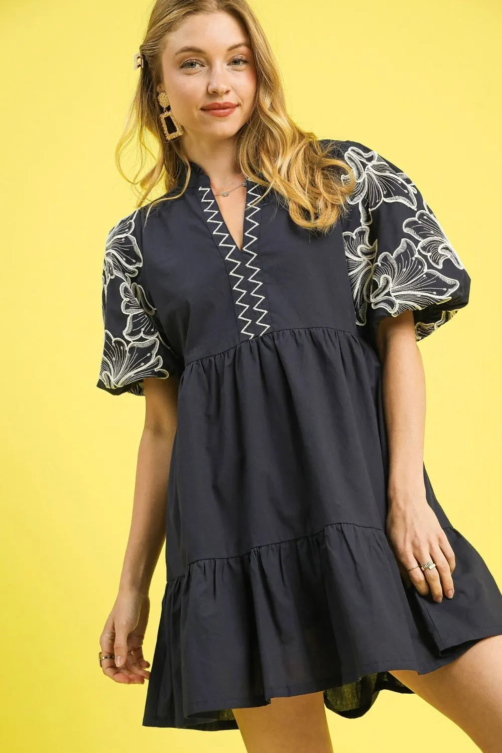 Umgee Tiered Embroidered Puff Sleeve Mini Dress – Charming Charlie