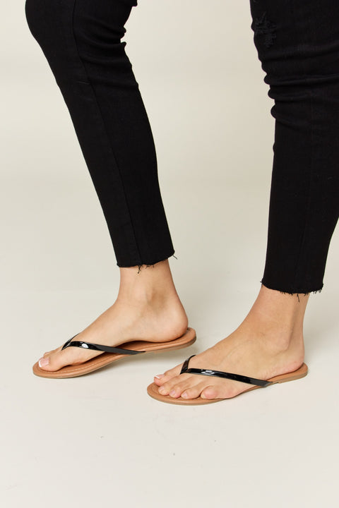 WILD DIVA Crisscross PU Leather Open Toe Sandals
