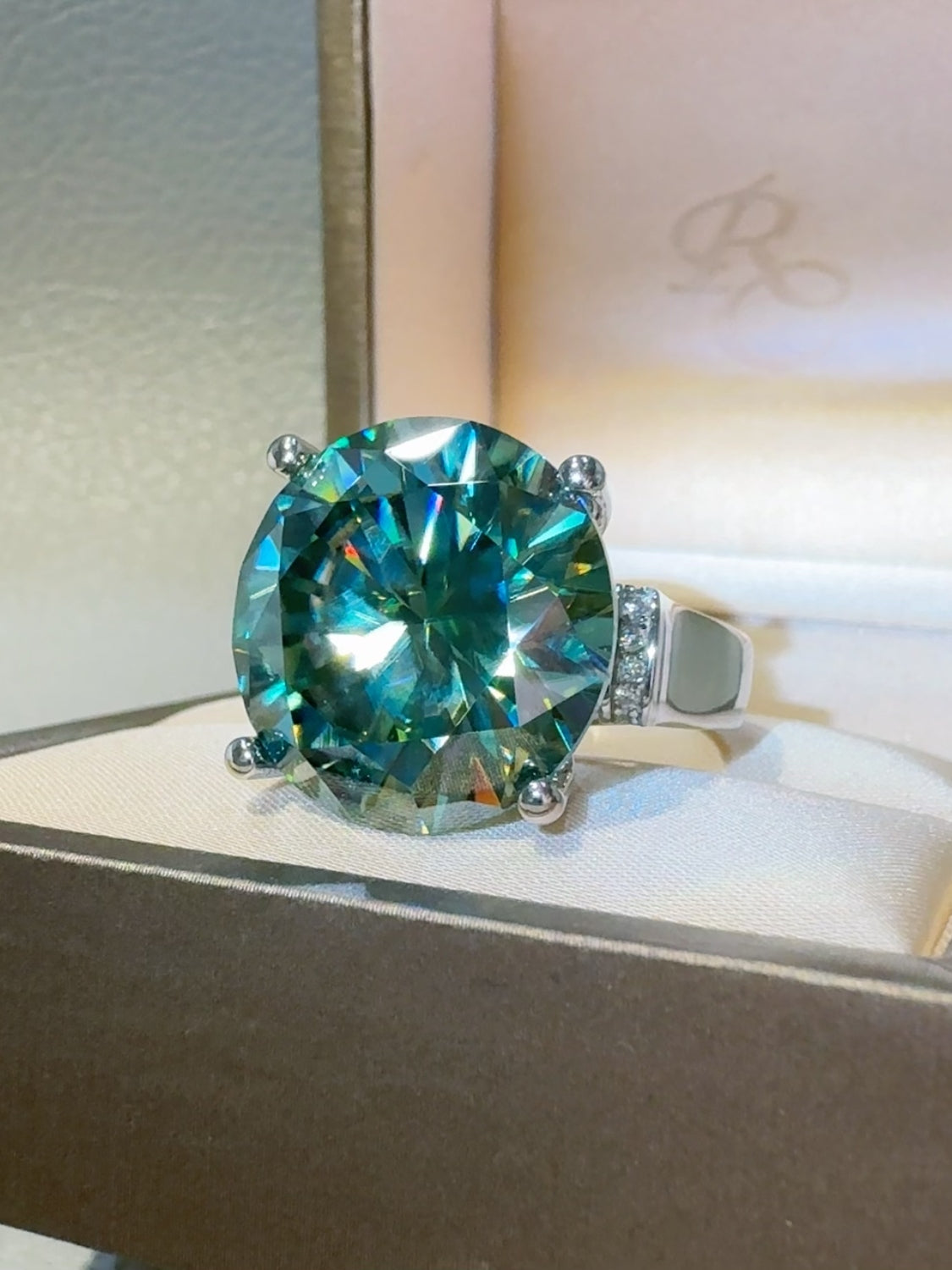 2CT Round Aqua-Blue-Green Moissanite Solitare Ring in Sterling Silver outlets 925