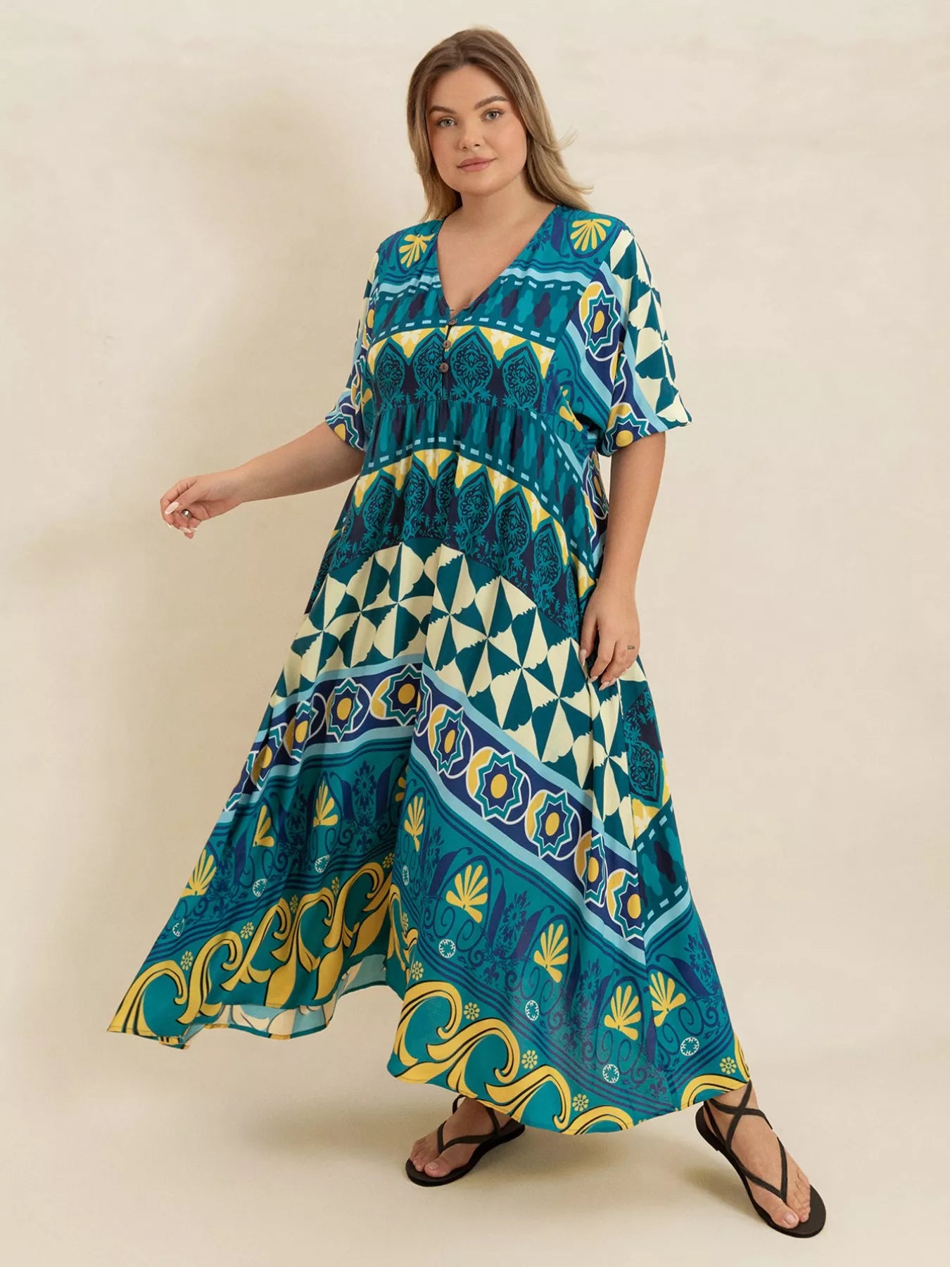 Plus Size Printed V-Neck Half Sleeve Midi Dress – Charming Charlie Plus Size Printed V-Neck Half Sleeve Midi Dress – Charming Charlie