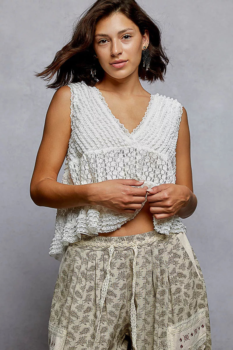 POL Textured Lace Cropped Tank with Trim Detail – Charming Charlie