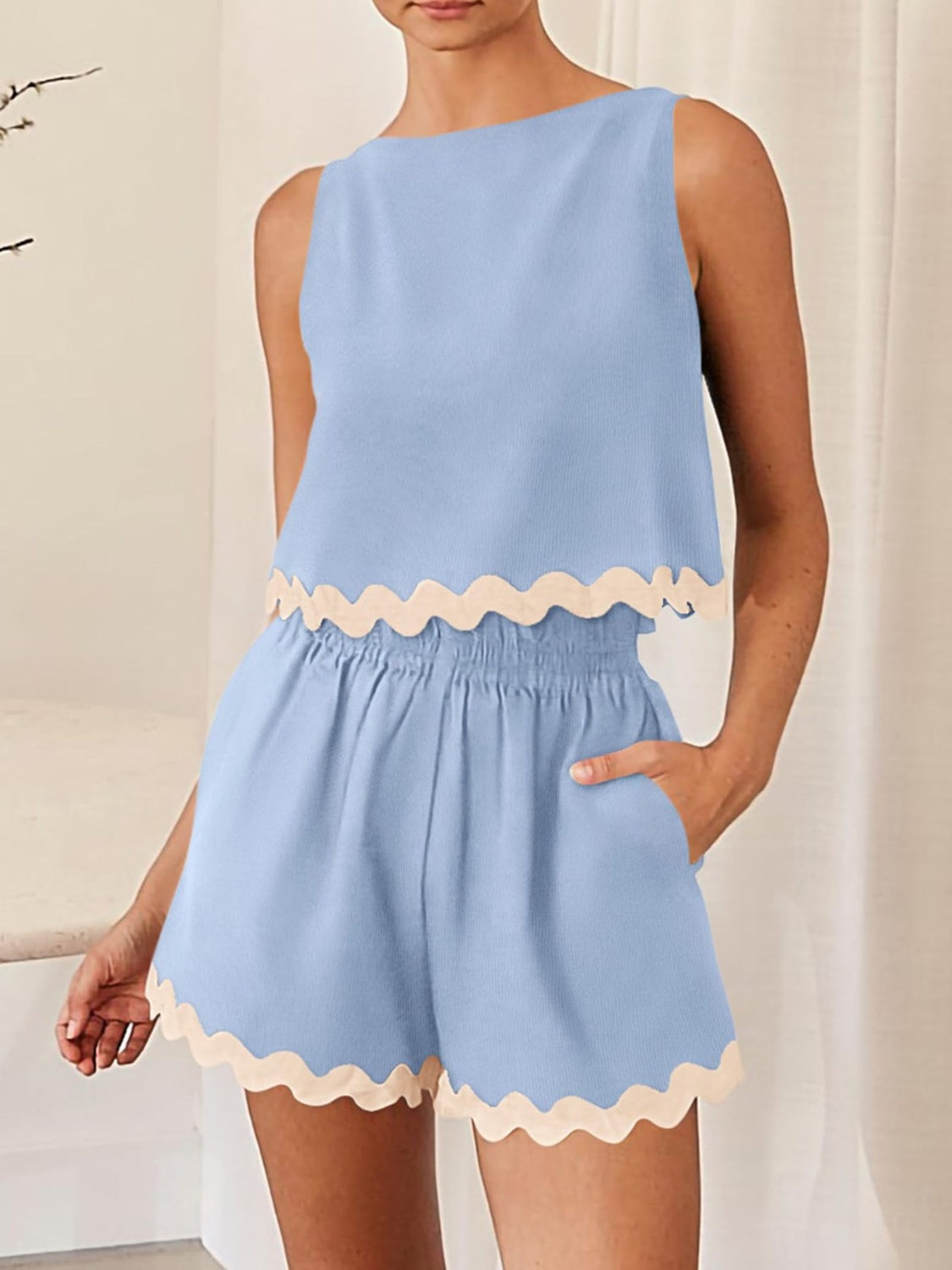 Contrast Trim Round Neck Top and Shorts Set - Charming Charlie