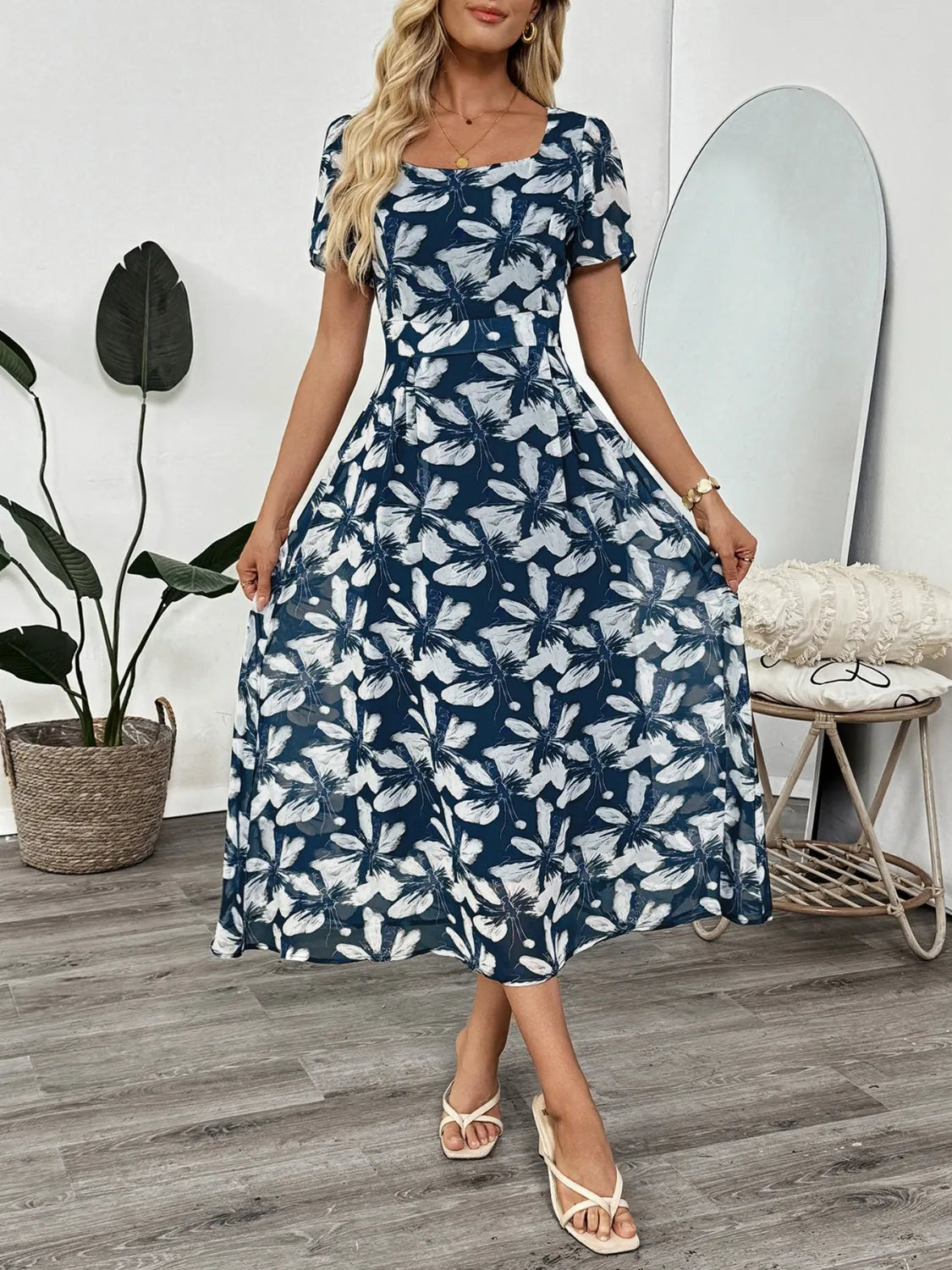 Printed Square Neck Midi Dress – Charming Charlie