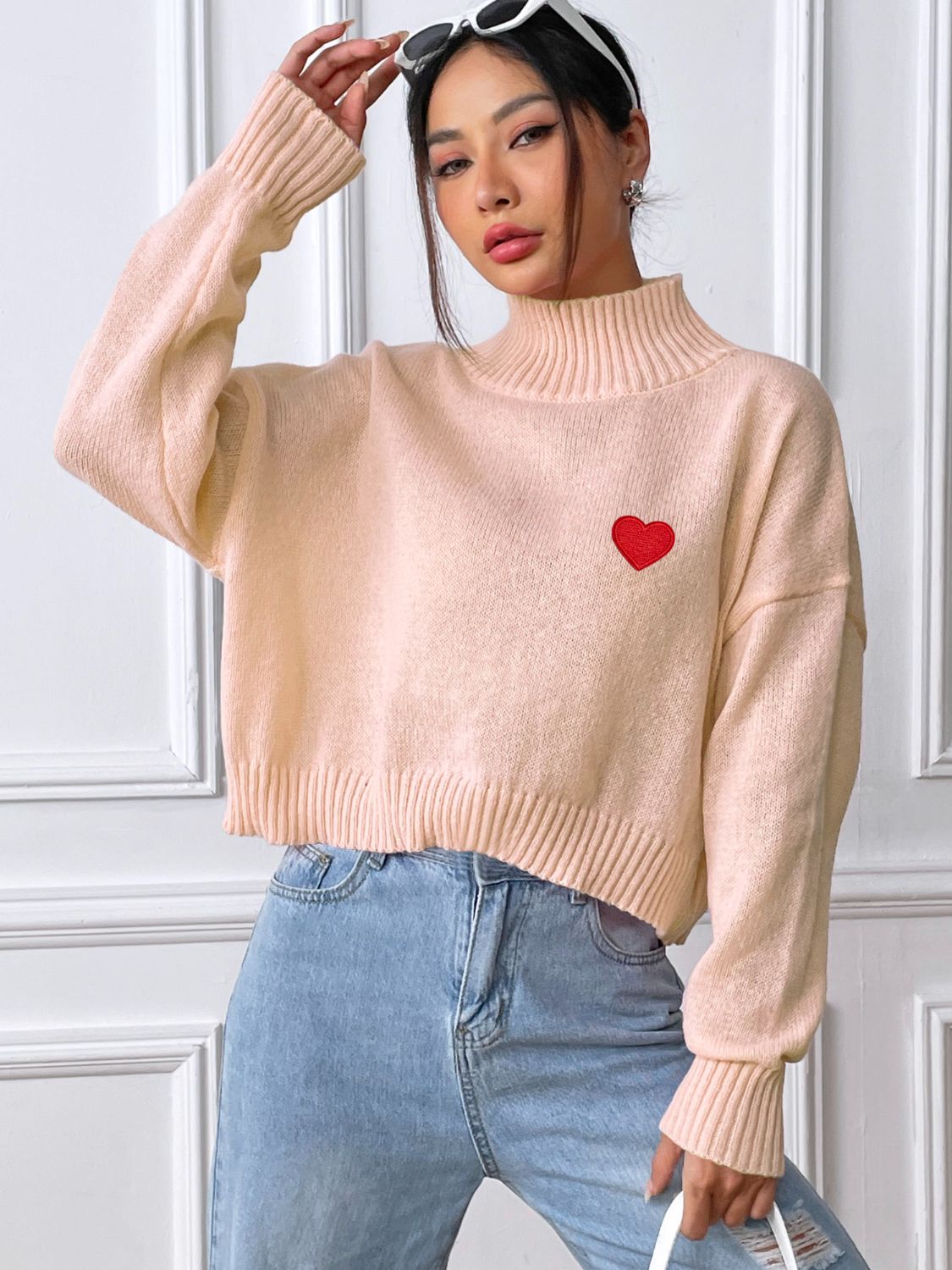 Heart Turtleneck Long Sleeve Sweater – Charming Charlie