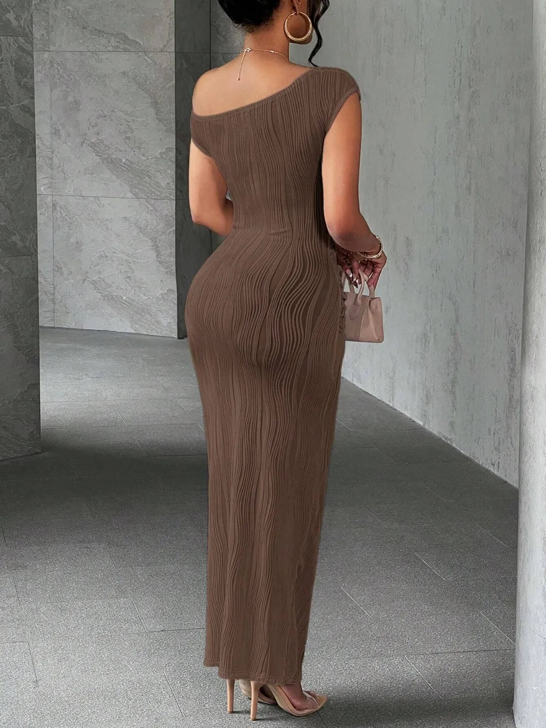 Textured Single Shoulder Maxi Dress Burgundy / M Textured Single Shoulder Maxi Dress Burgundy / M