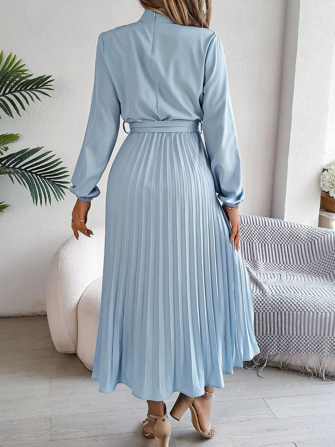 strapless open back dress Mock Neck Pleated Midi Dress Camel / L