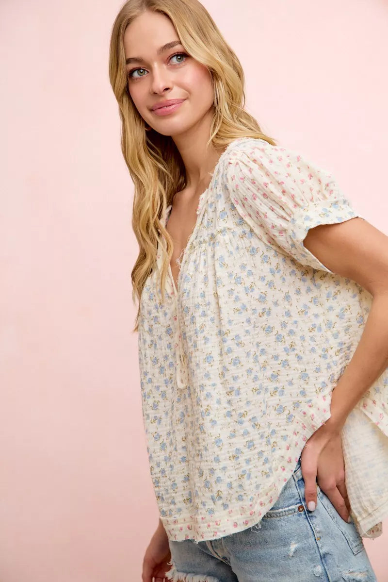 BiBi Floral Crinkle Neckdrop Short Sleeve Blouse Top – Charming BiBi Floral Crinkle Neckdrop Short Sleeve Blouse Top – Charming