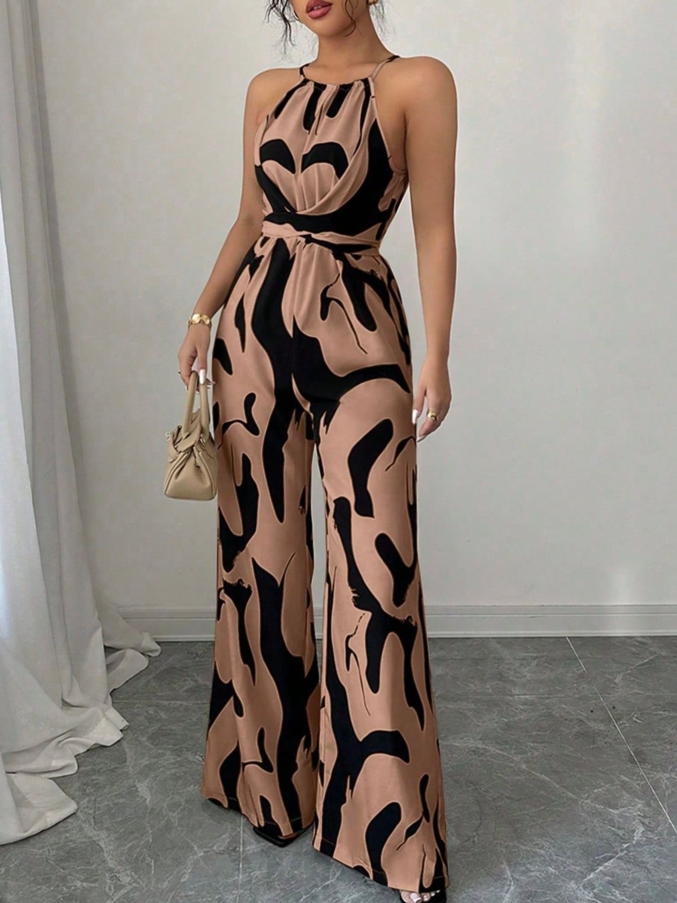 3589dda3-f49d-4e4b-9e2b-339c0342f29f-Max